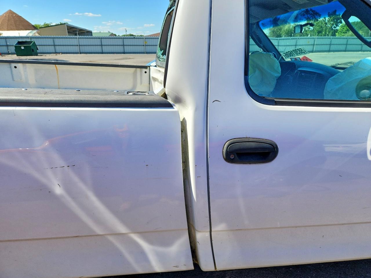 2004 Ford F-150 Heritage Classic White vin: 2FTRF17274CA06637