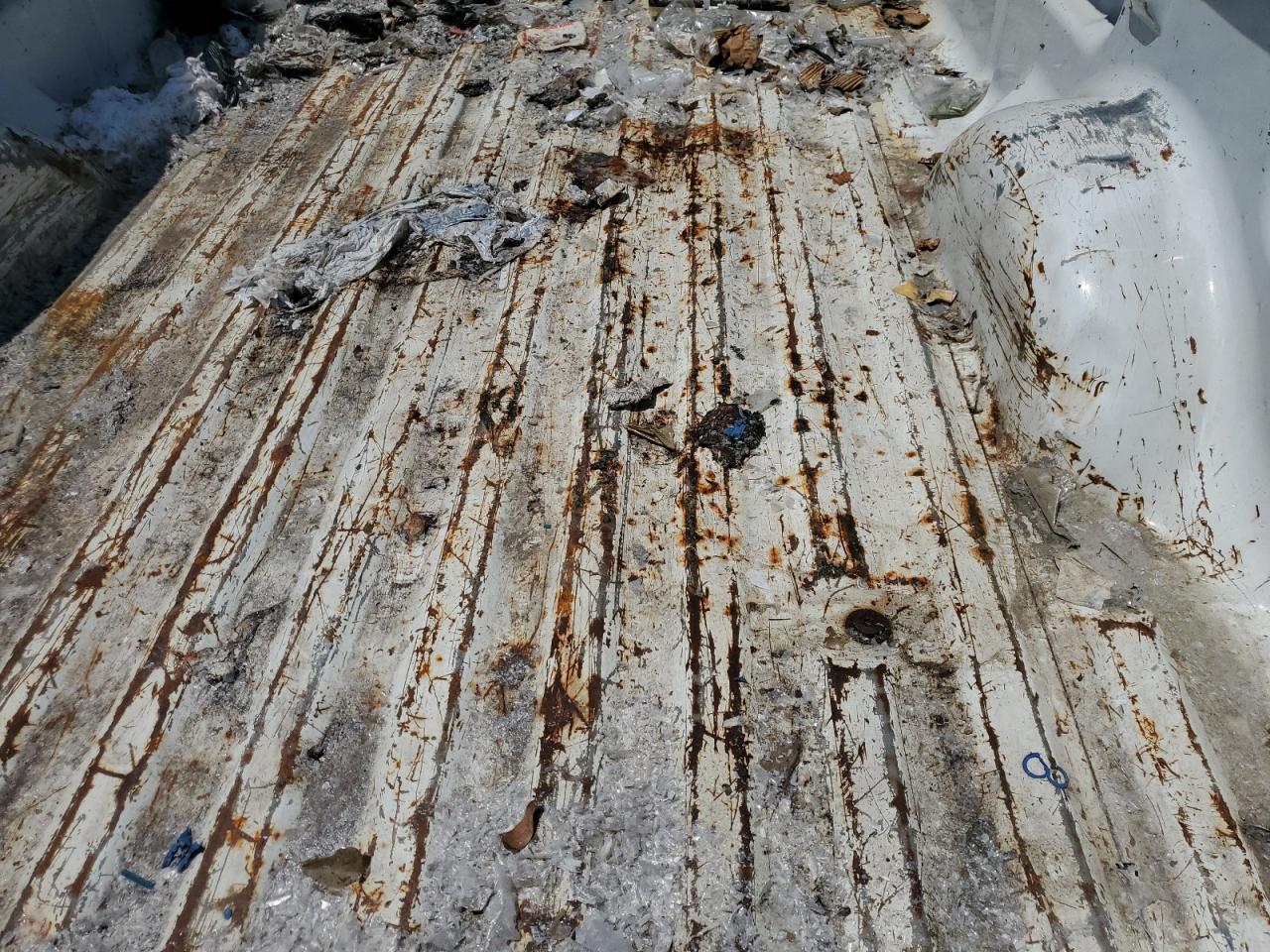 2004 Ford F-150 Heritage Classic White vin: 2FTRF17294CA51370 Damage: Inside Bed, Multiple Scratches Heavy, 10 Or More