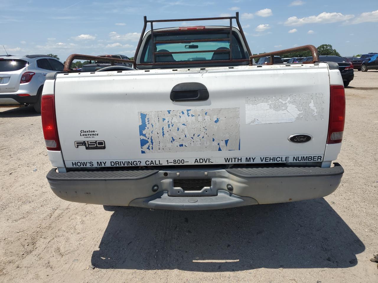 2004 Ford F-150 Heritage Classic White vin: 2FTRF17294CA51370 Damage: Tailgate, Chipped, 4