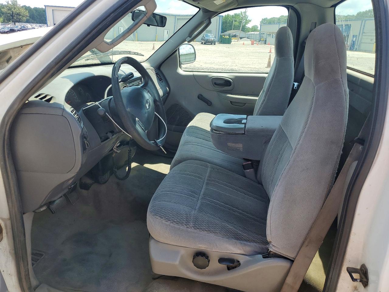 2004 Ford F-150 Heritage Classic White vin: 2FTRF17W04CA59179