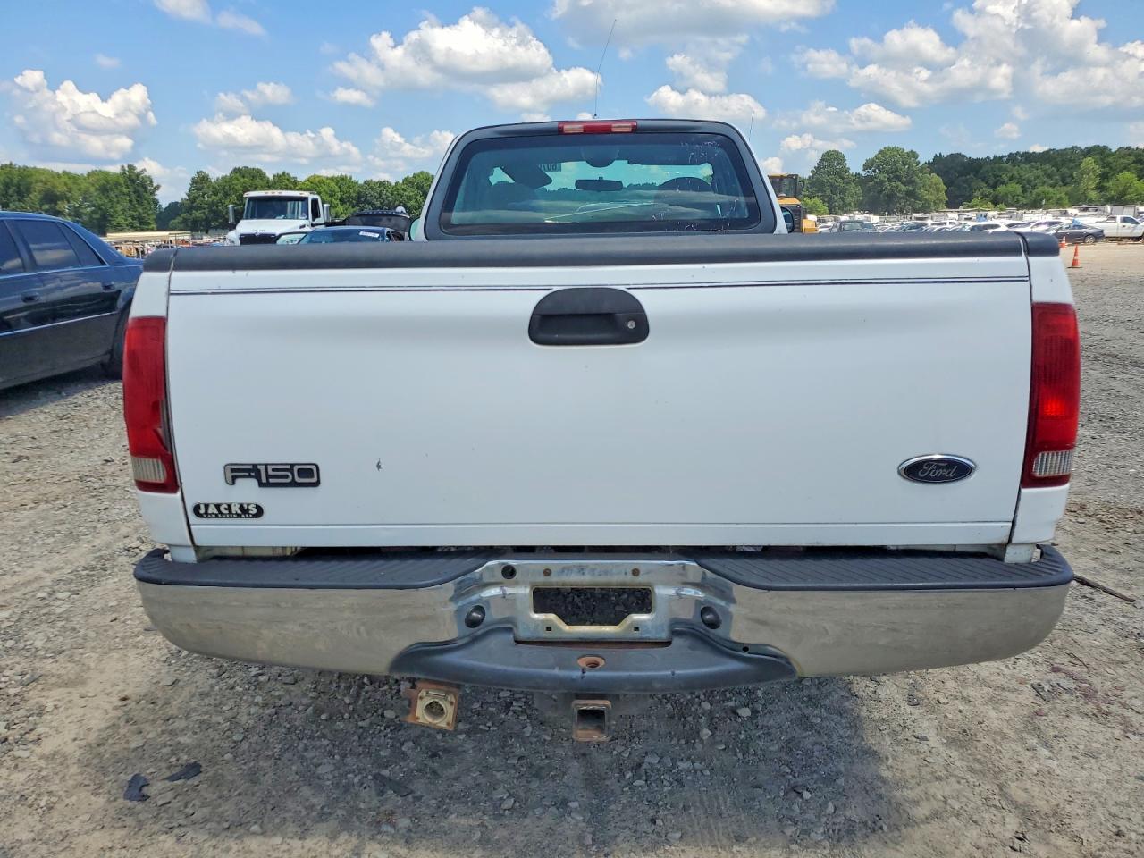 2004 Ford F-150 Heritage Classic White vin: 2FTRF17W04CA59179