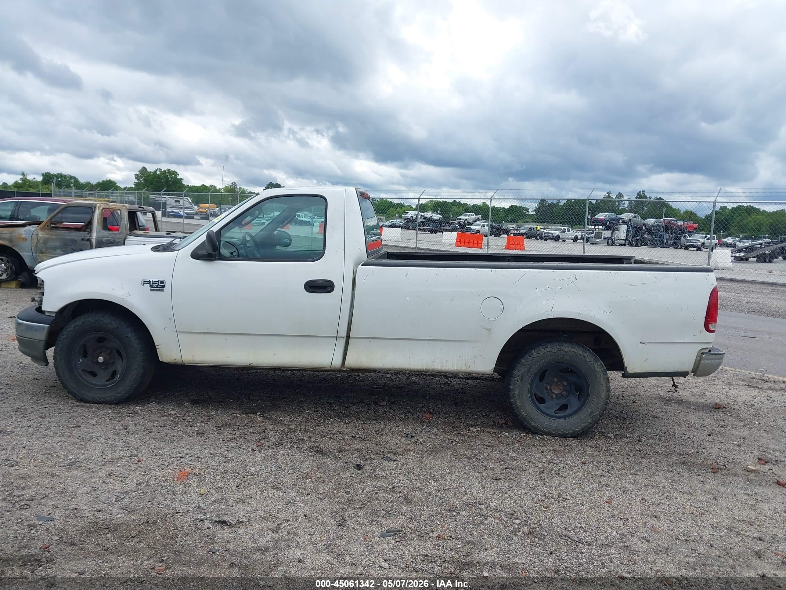 2004 Ford F-150 Heritage Xl/xlt White vin: 2FTRF17W04CA71641