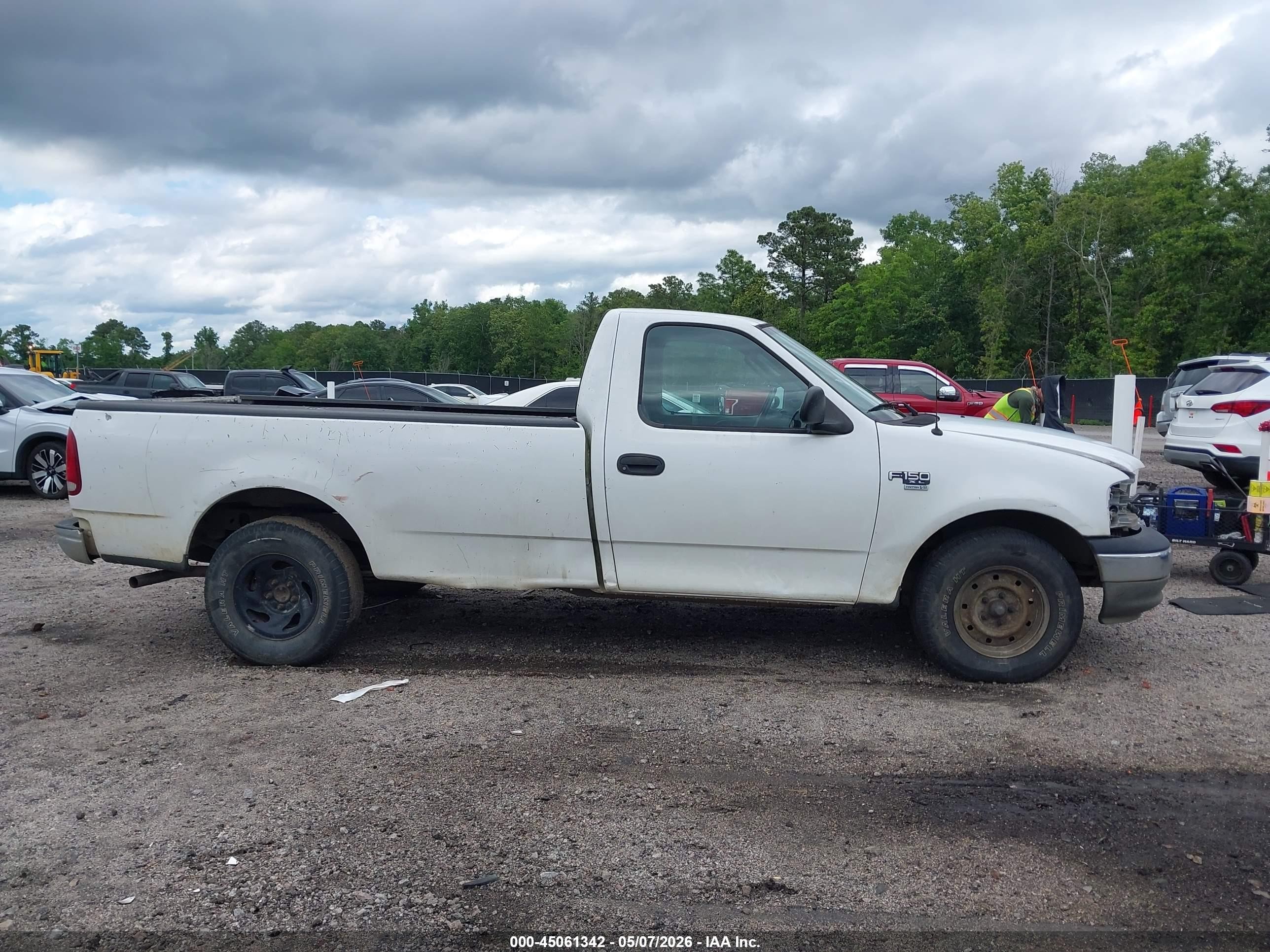 2004 Ford F-150 Heritage Xl/xlt White vin: 2FTRF17W04CA71641