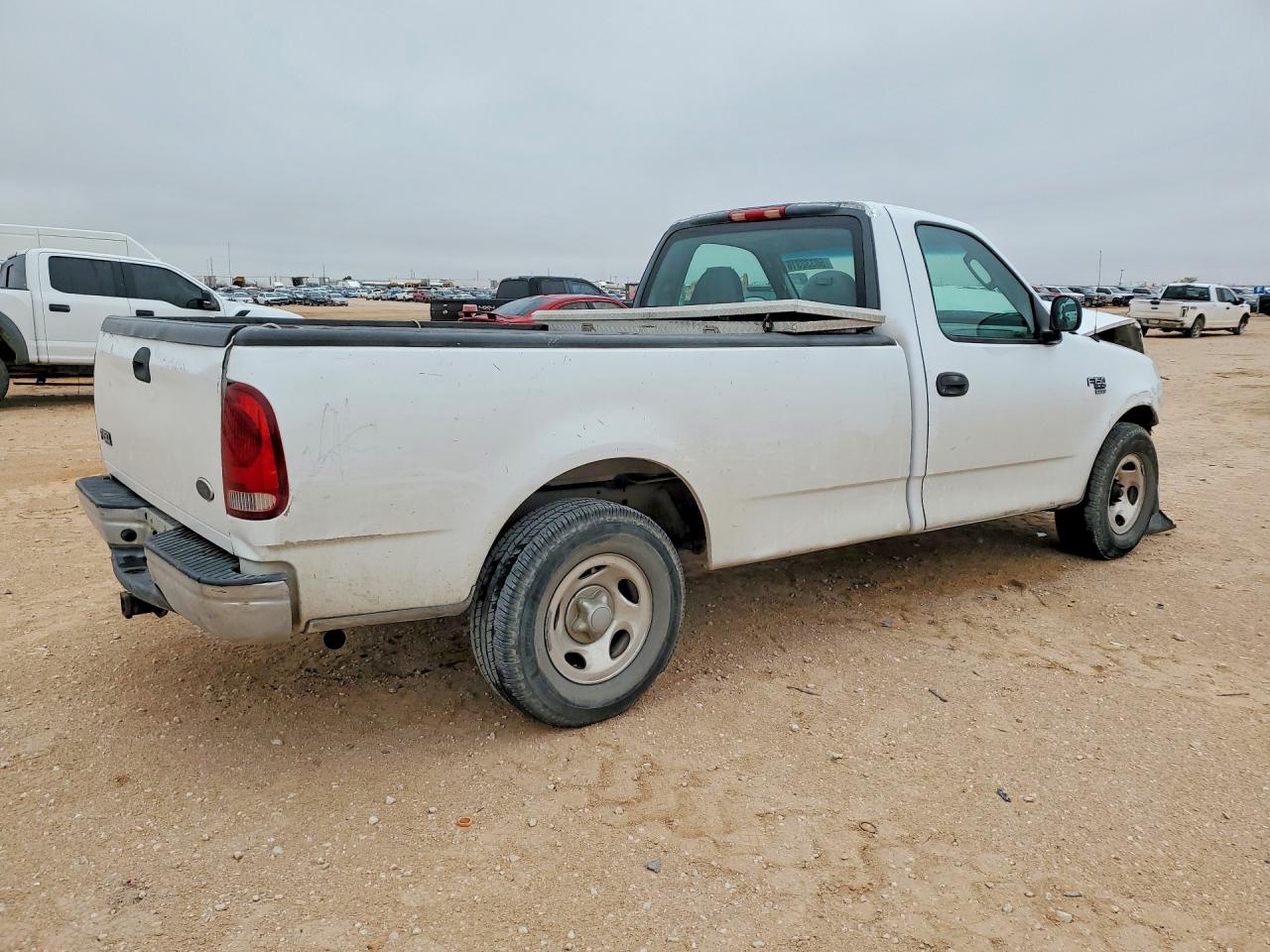 2004 Ford F-150 Heritage Classic White vin: 2FTRF17W94CA31767