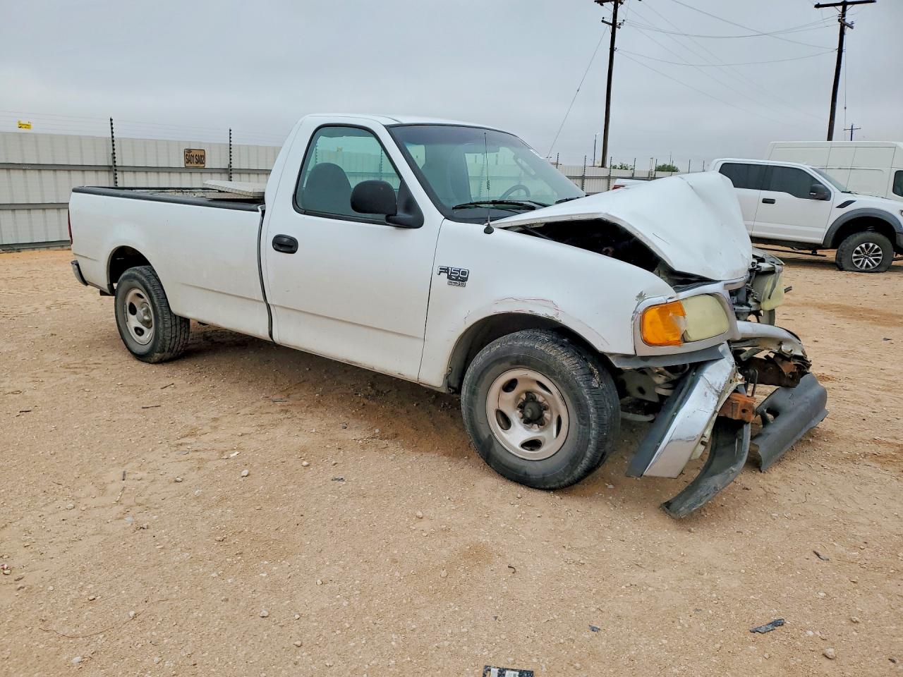 2004 Ford F-150 Heritage Classic White vin: 2FTRF17W94CA31767