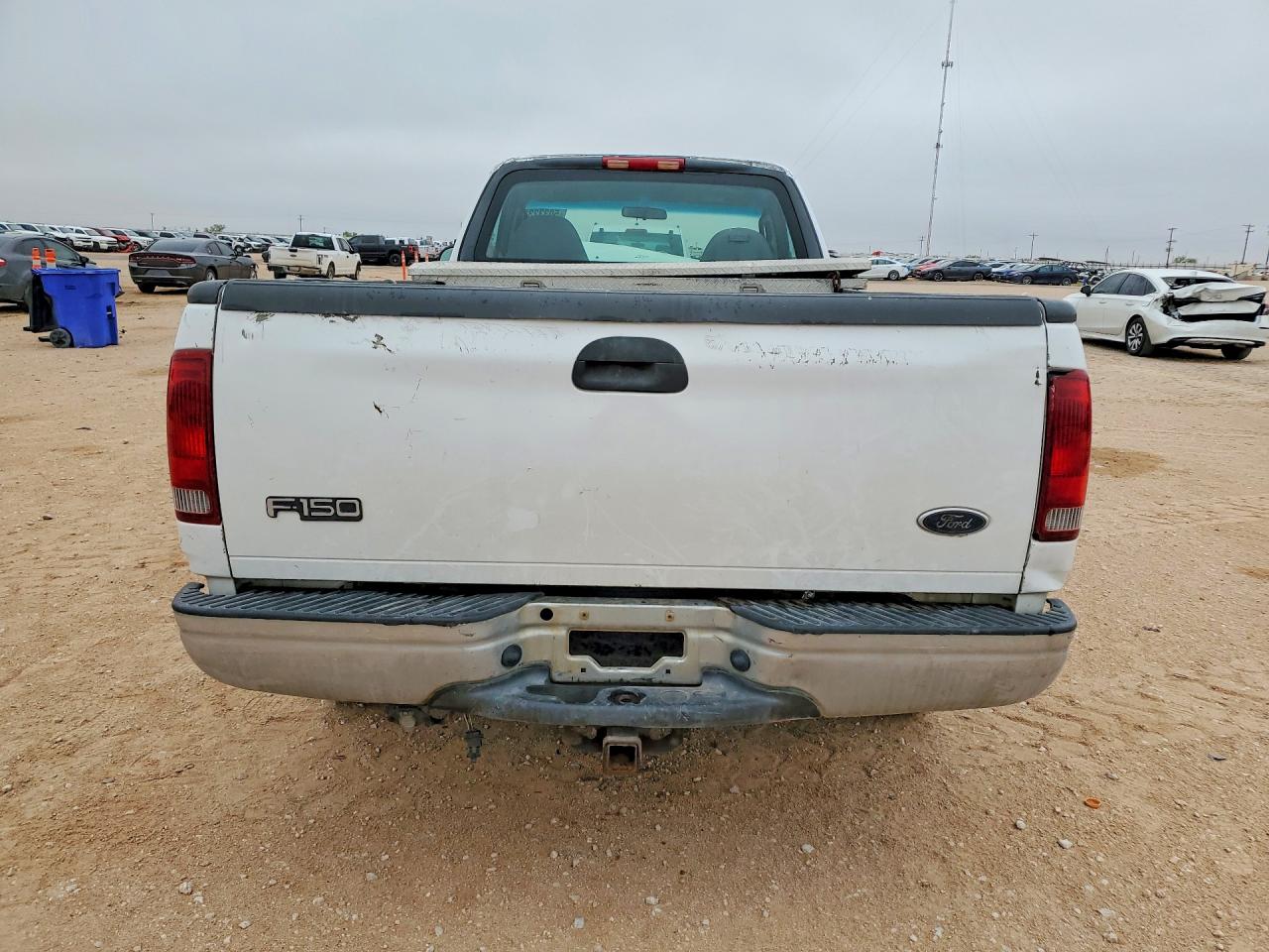 2004 Ford F-150 Heritage Classic White vin: 2FTRF17W94CA31767