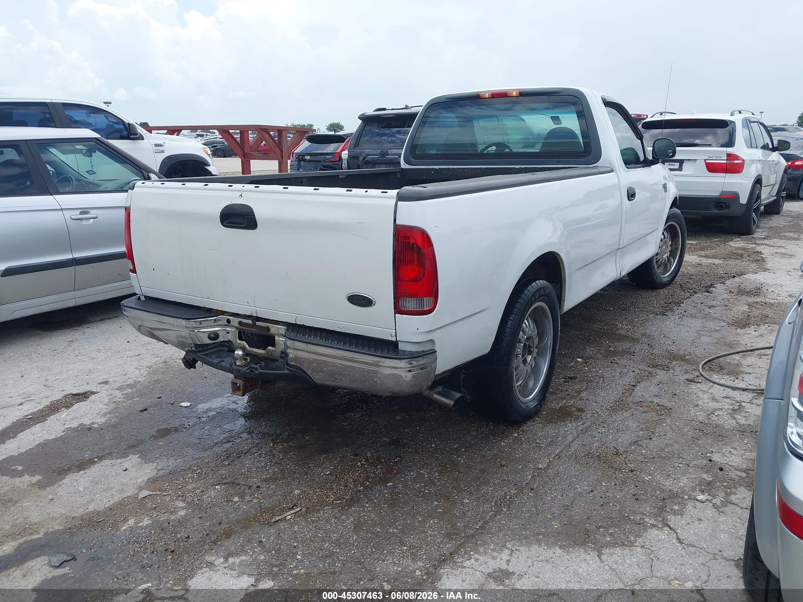 2001 Ford F-150 Xl/xlt Белый vin: 2FTRF17ZX1CA90669