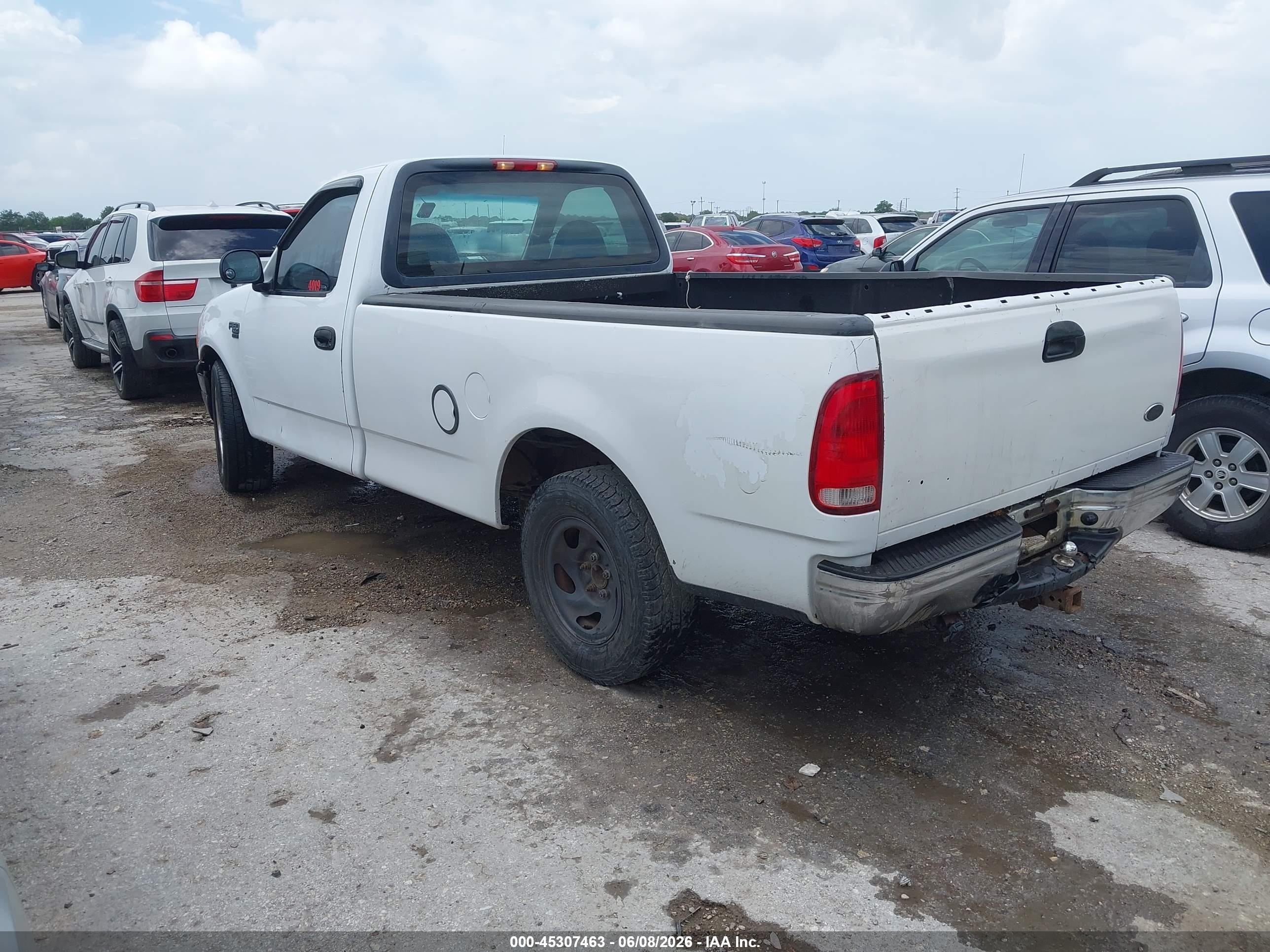 2001 Ford F-150 Xl/xlt Белый vin: 2FTRF17ZX1CA90669