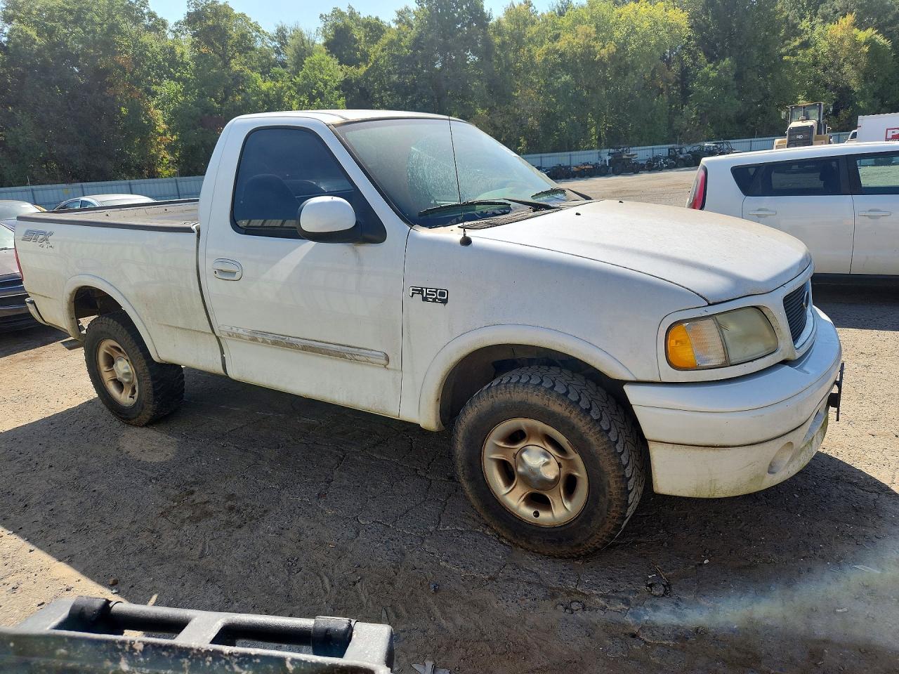 2003 Ford F150 White vin: 2FTRF18233CA82773