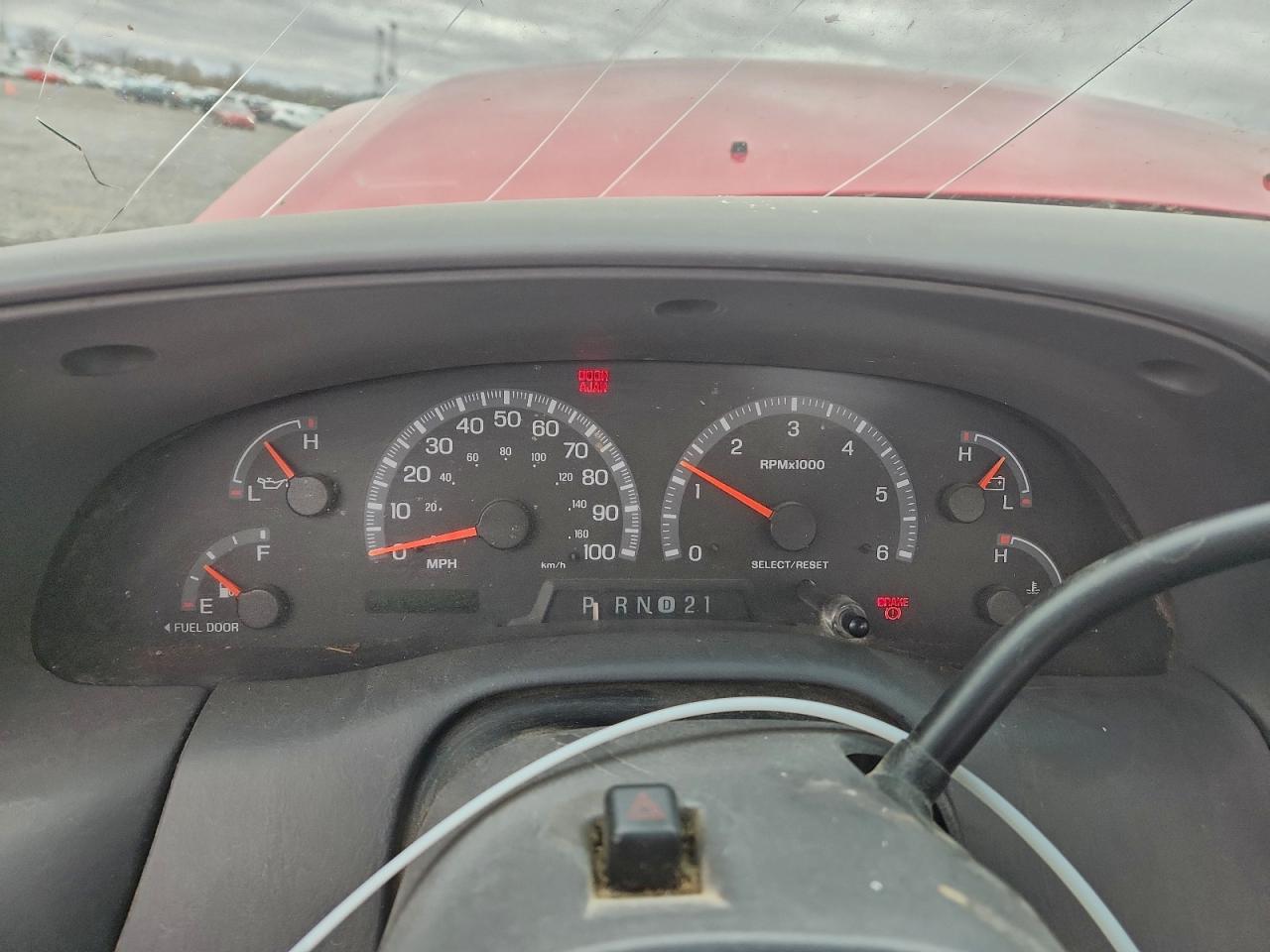 2002 Ford F150 Red vin: 2FTRF18LX2CA48918