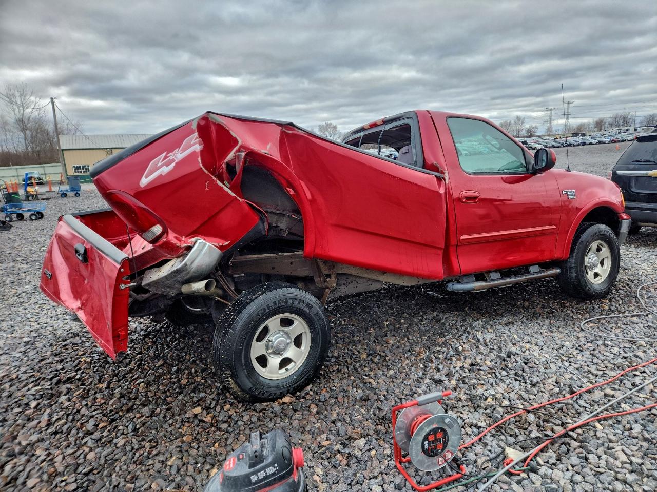 2002 Ford F150 Red vin: 2FTRF18LX2CA48918