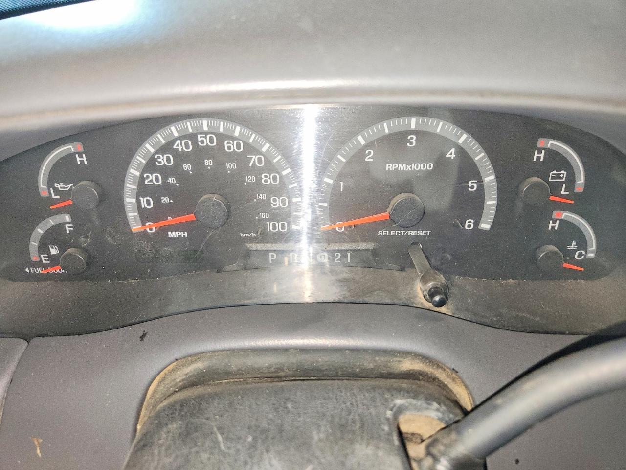 2000 Ford F150 Red vin: 2FTRX07L5YCA70858