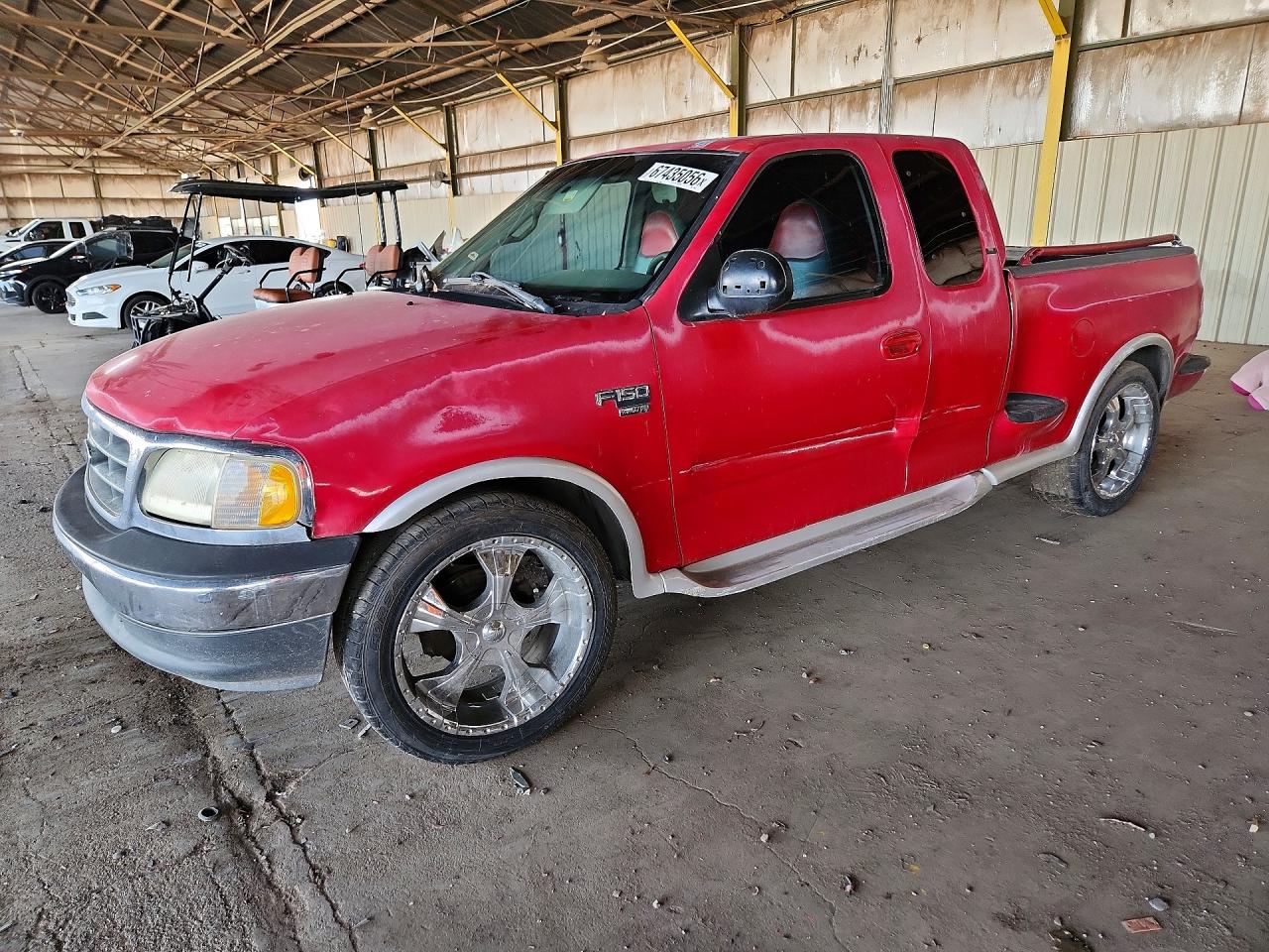 2000 Ford F150 Red vin: 2FTRX07L5YCA70858
