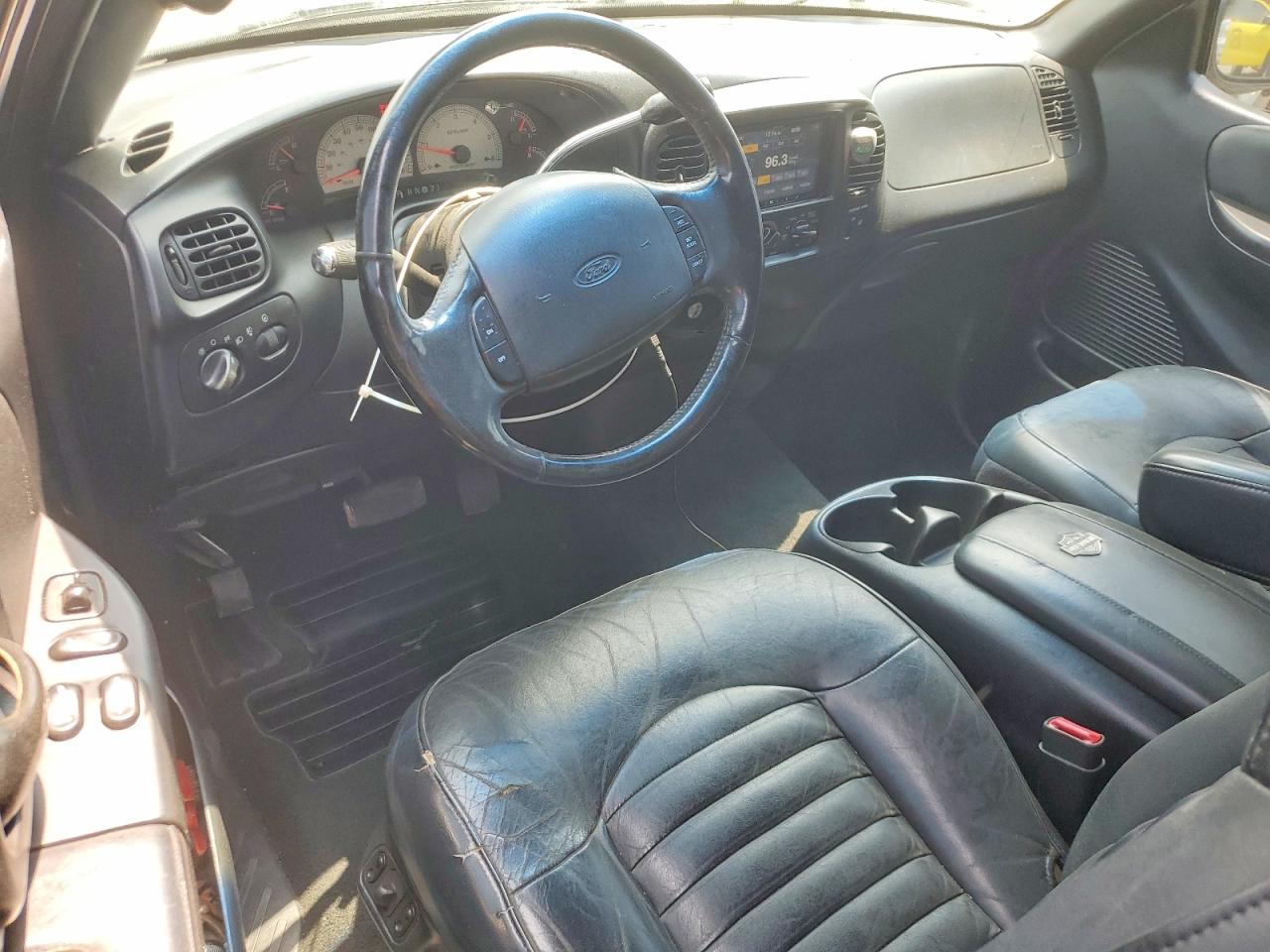 2000 Ford F150 Black vin: 2FTRX07L7YCB18022