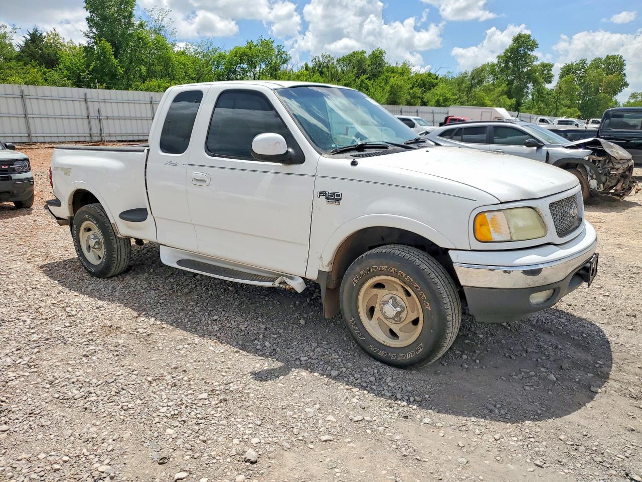 2001 Ford F150 White vin: 2FTRX08L21CA23243