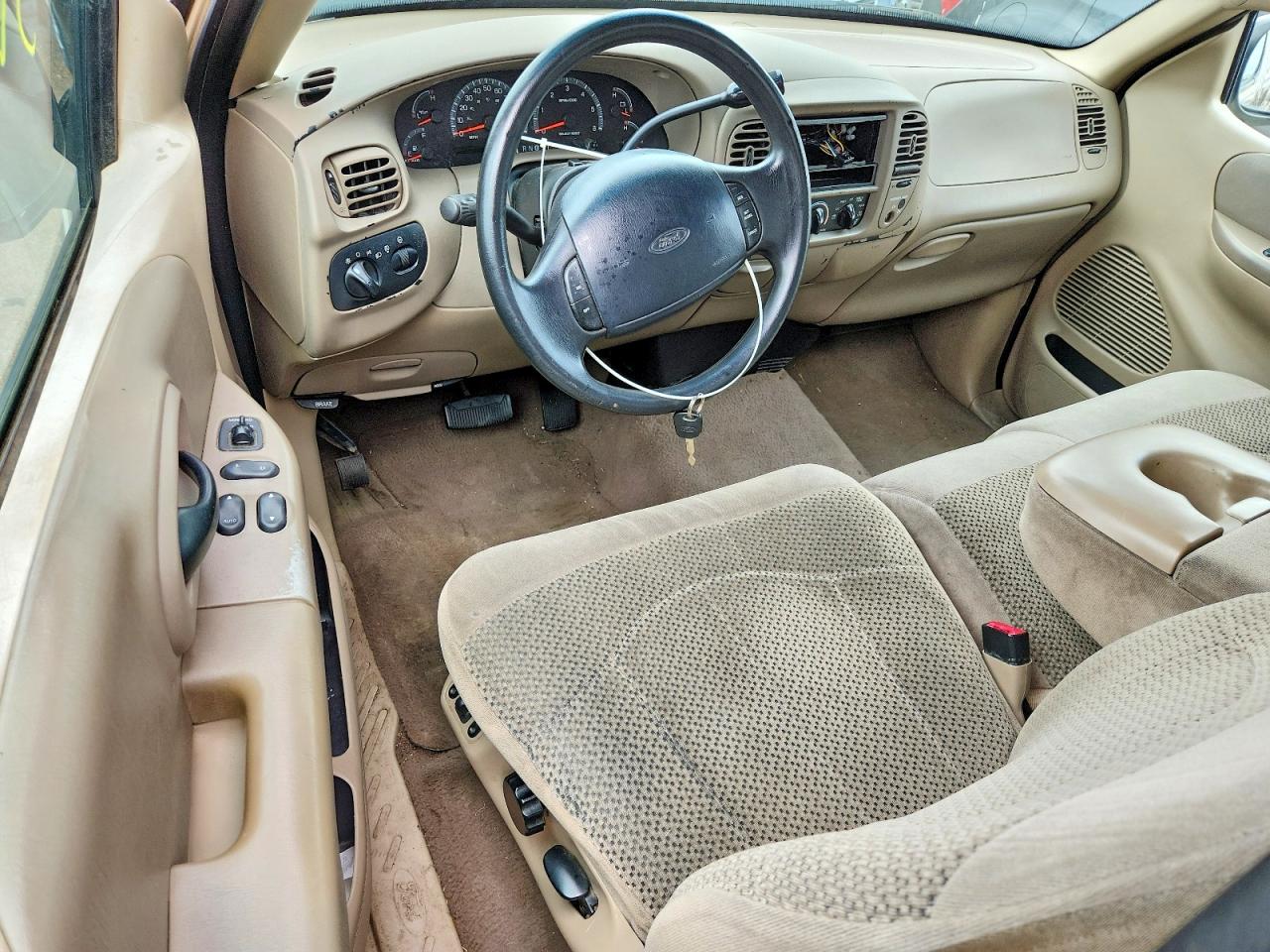 2004 Ford F150 Tan vin: 2FTRX08L2YCA01351