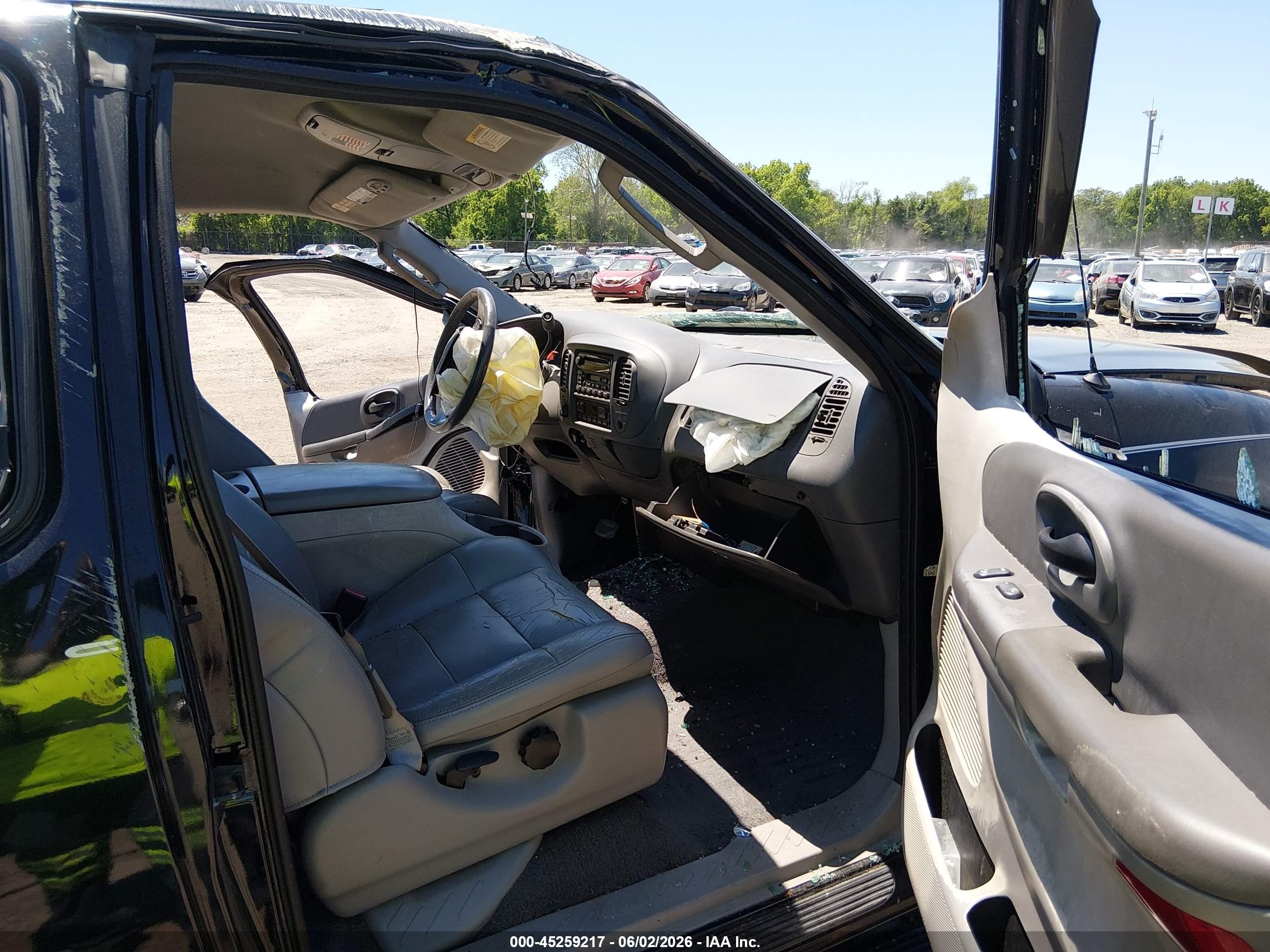 2003 Ford F-150 Lariat/xl/xlt Black vin: 2FTRX08L33CA77847