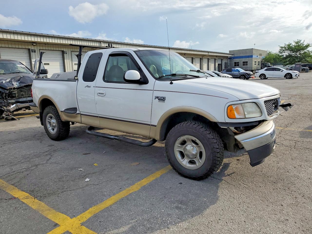 1999 Ford F150 Белый vin: 2FTRX08L4XCA24192