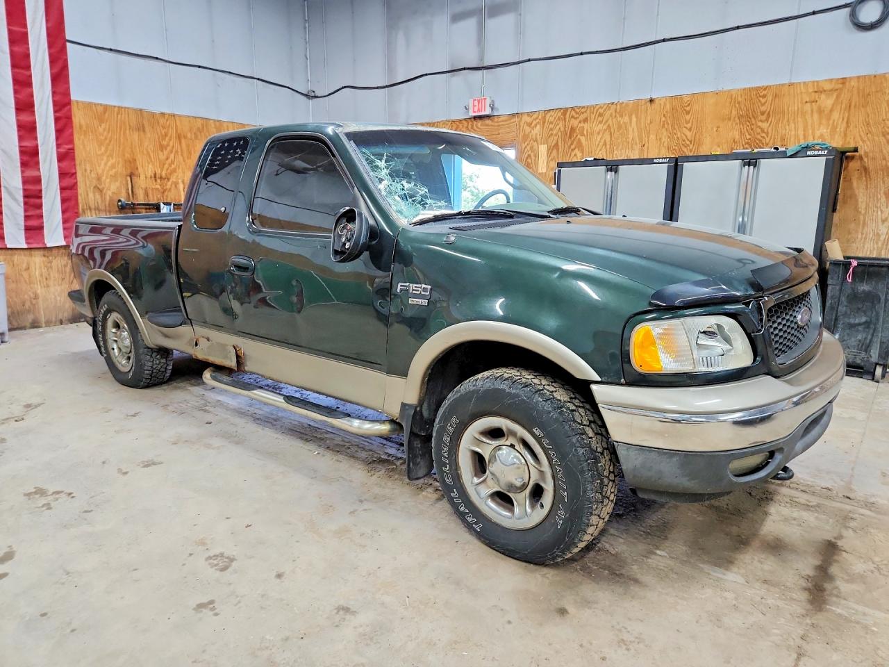 2002 Ford F150 Зеленый vin: 2FTRX08L62CA41374