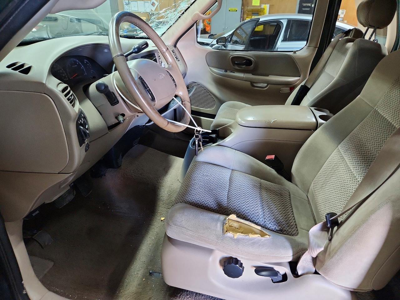 2002 Ford F150 Зеленый vin: 2FTRX08L62CA41374