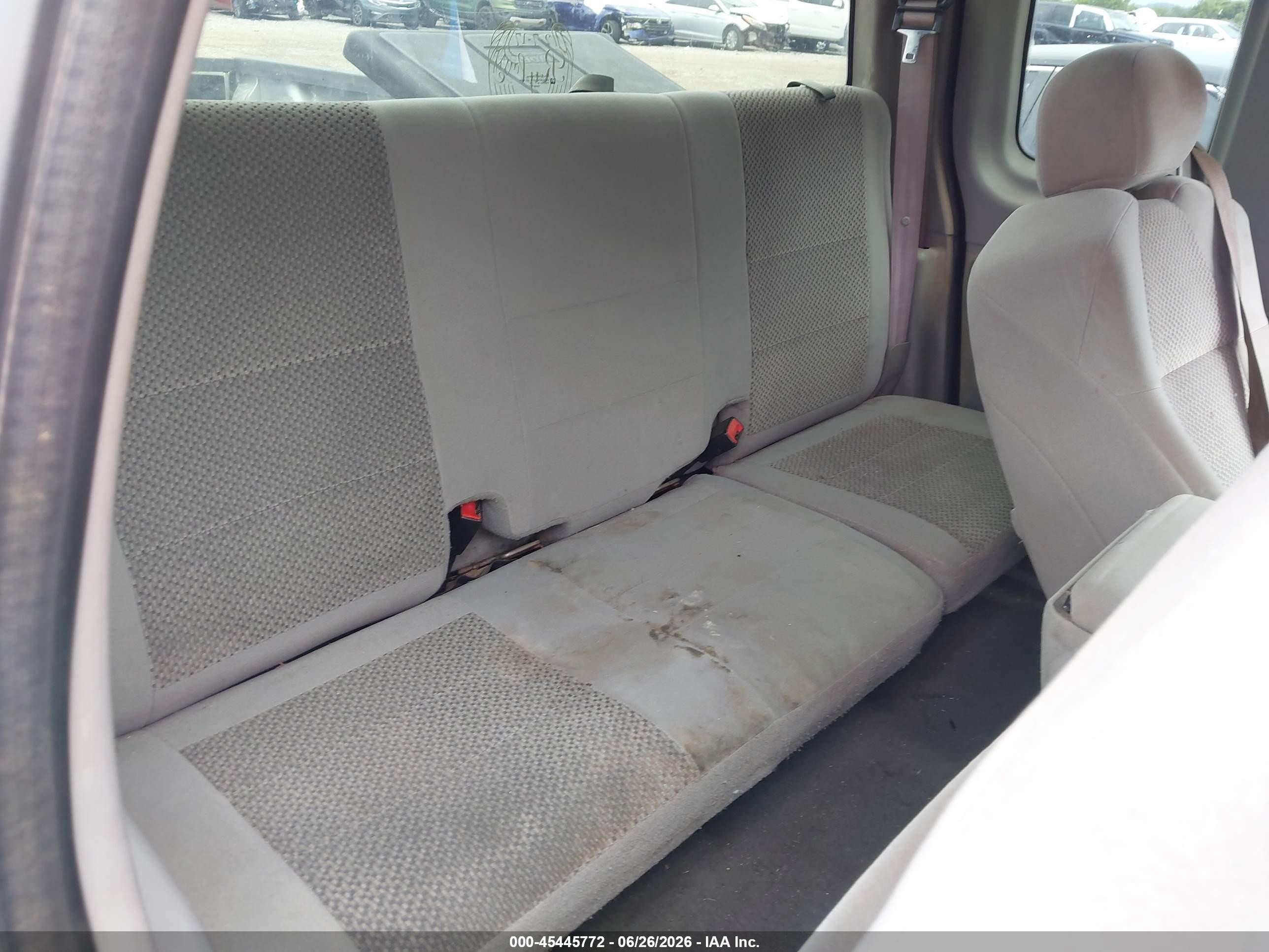 2003 Ford F-150 Lariat/xl/xlt Серебряный vin: 2FTRX08L63CA09641