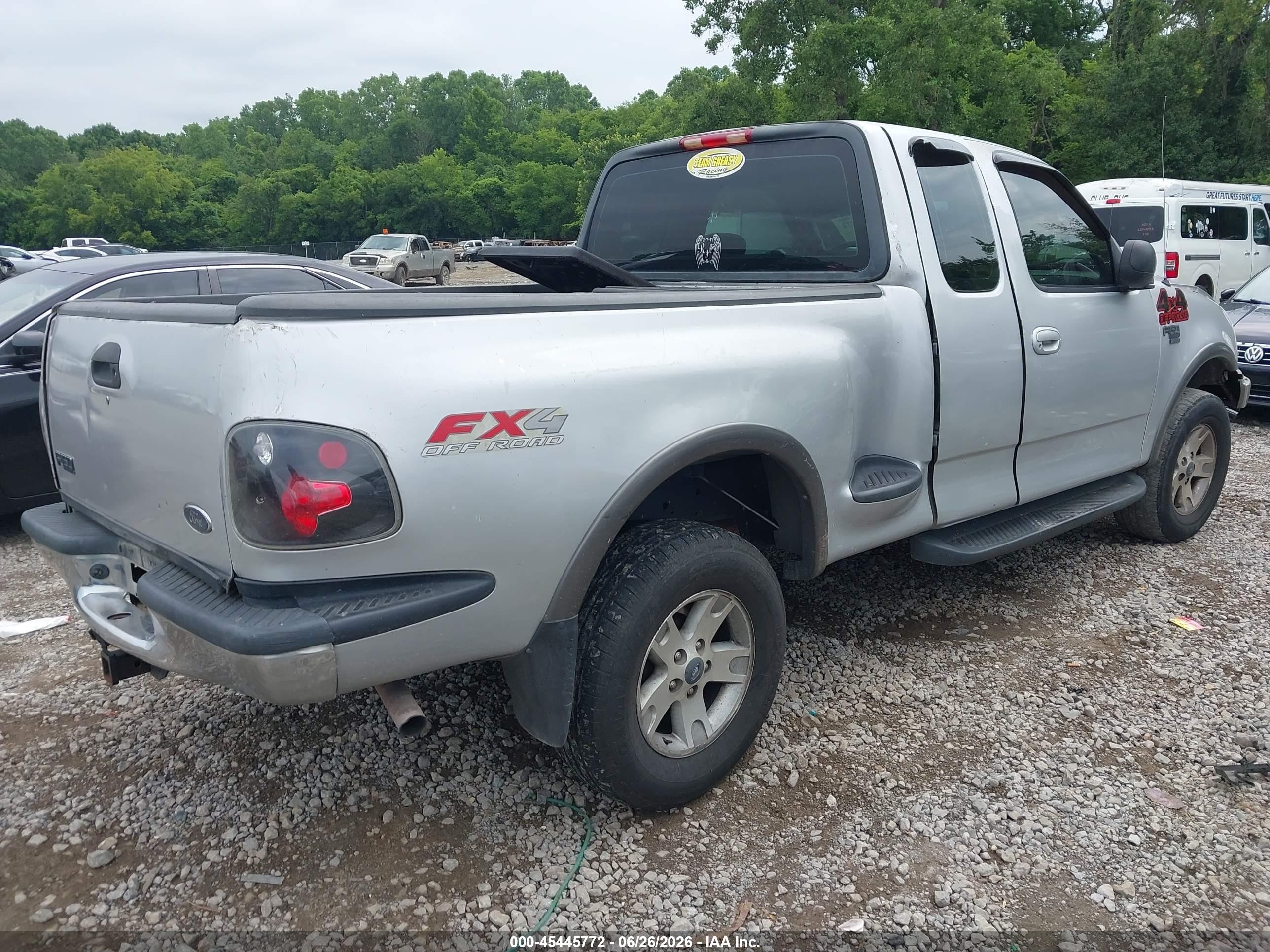 2003 Ford F-150 Lariat/xl/xlt Серебряный vin: 2FTRX08L63CA09641