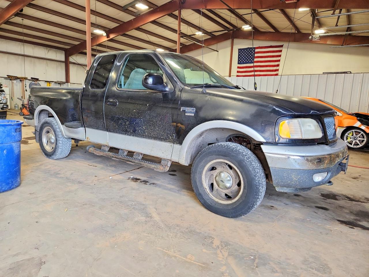 2000 Ford F150 Black vin: 2FTRX08W8YCB14618