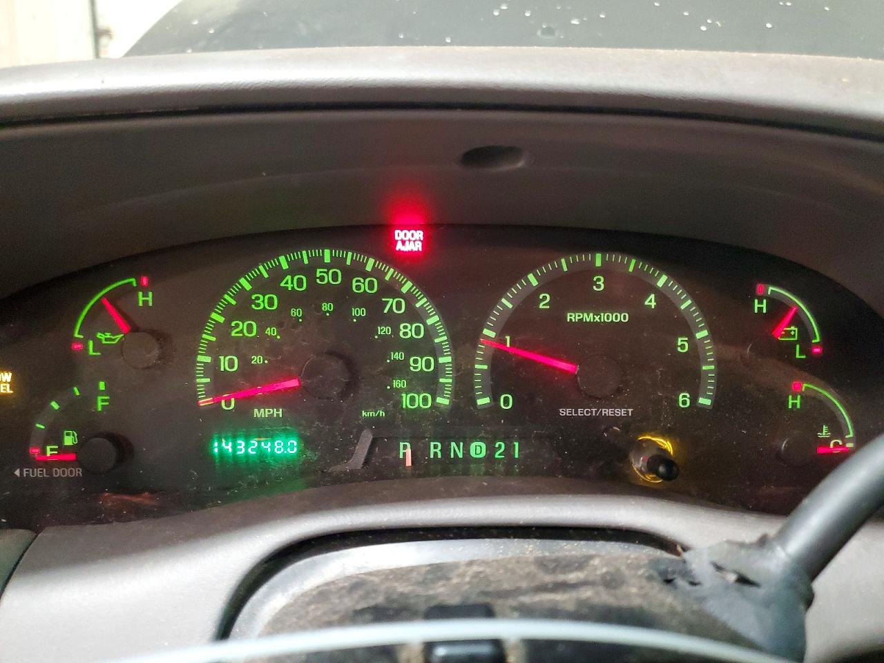2000 Ford F150 Black vin: 2FTRX08W8YCB14618