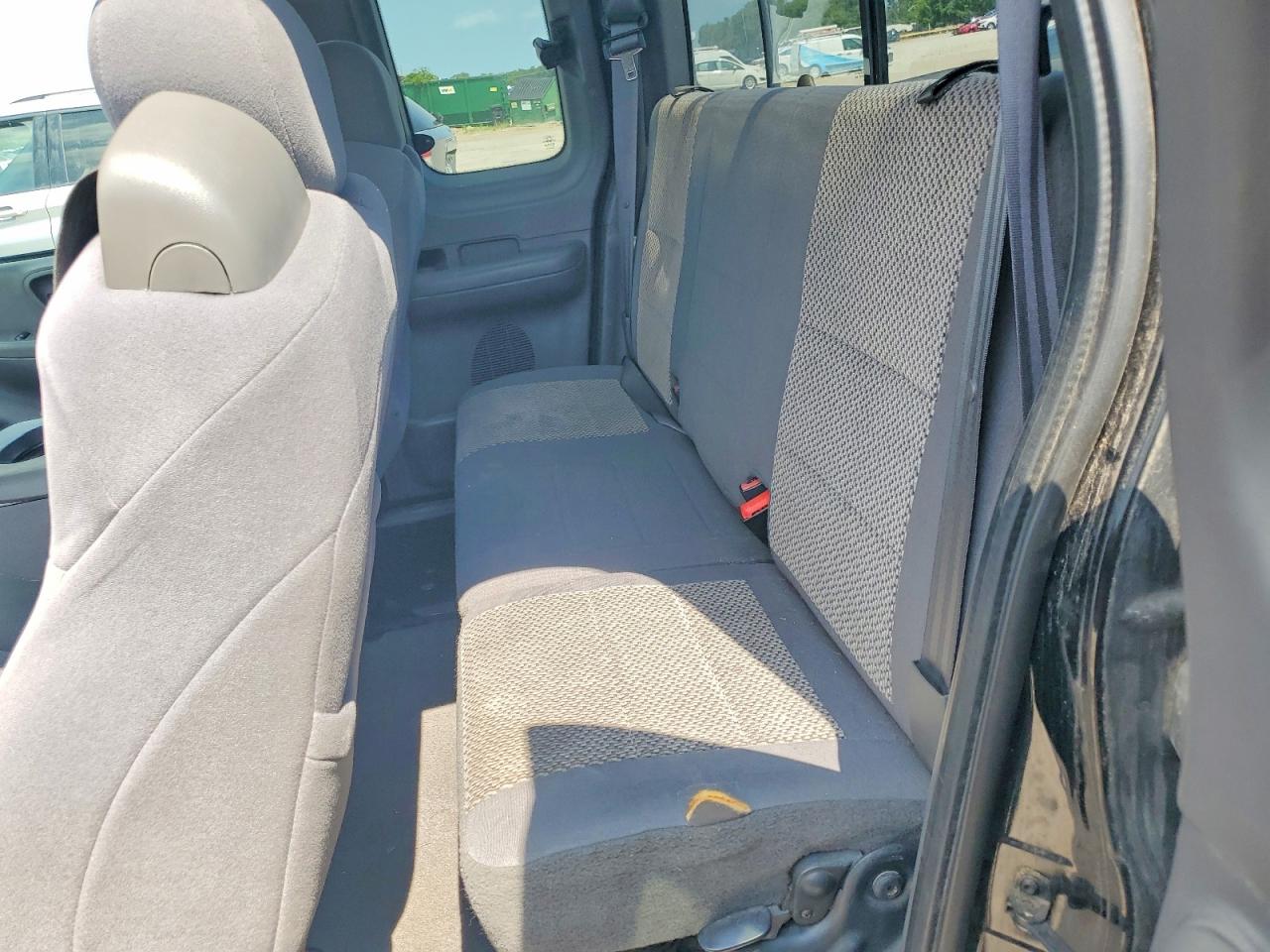 2004 Ford F-150 Heritage Classic Black vin: 2FTRX17204CA86960