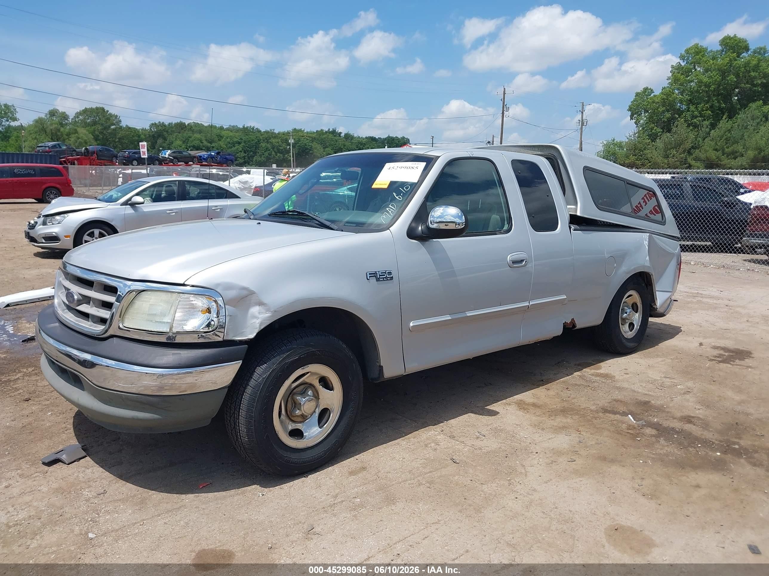 2002 Ford F-150 Xl/xlt Silver vin: 2FTRX17232CA53111