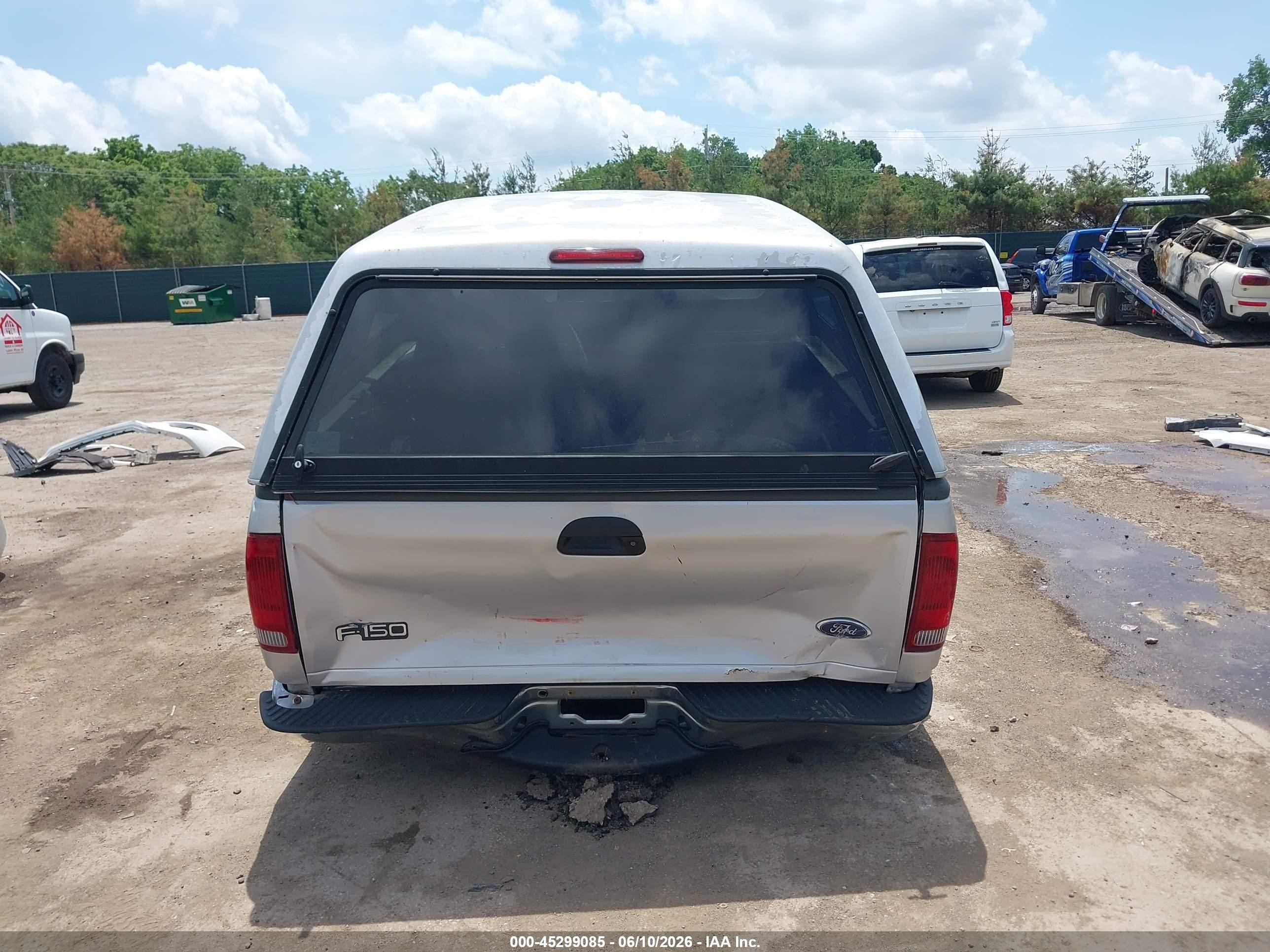 2002 Ford F-150 Xl/xlt Silver vin: 2FTRX17232CA53111