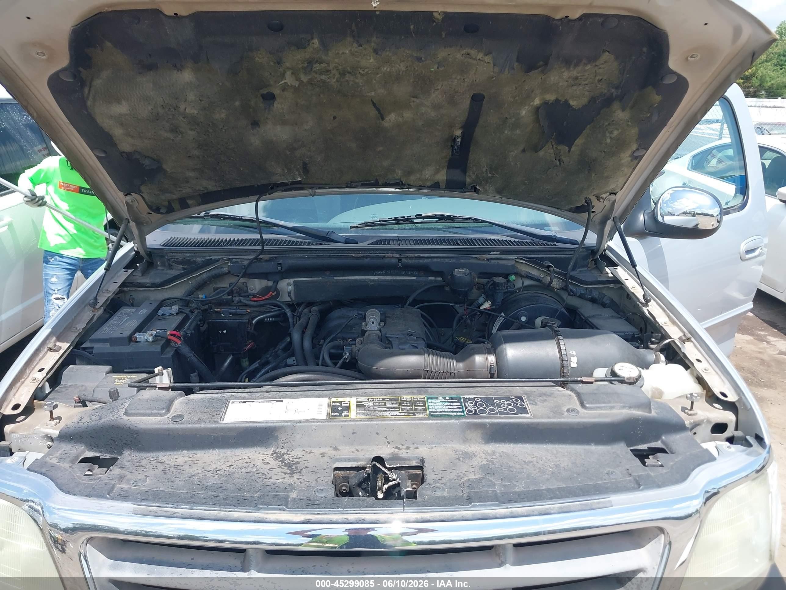 2002 Ford F-150 Xl/xlt Silver vin: 2FTRX17232CA53111