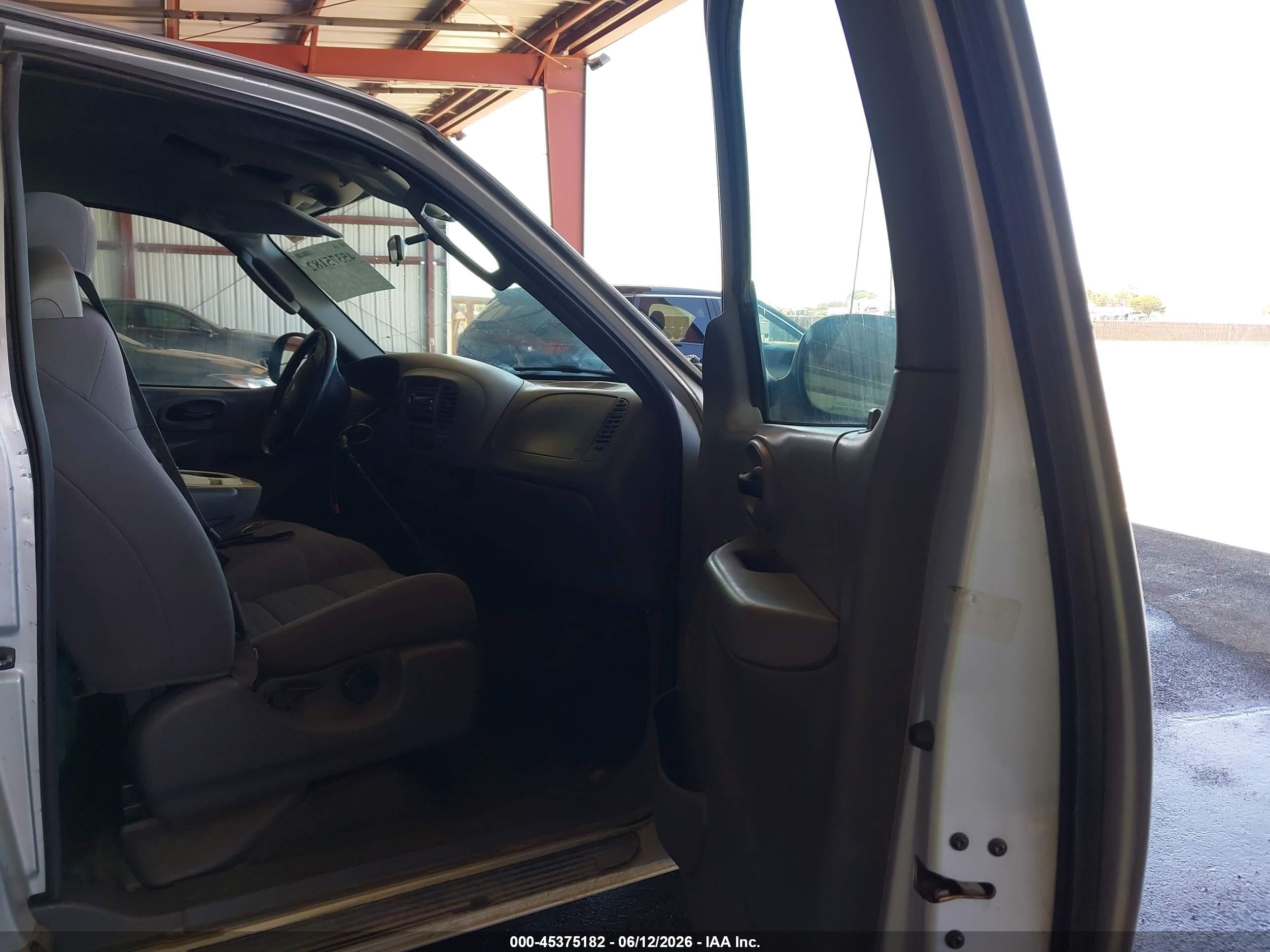 2003 Ford F-150 Xl/xlt Silver vin: 2FTRX17233CA18652