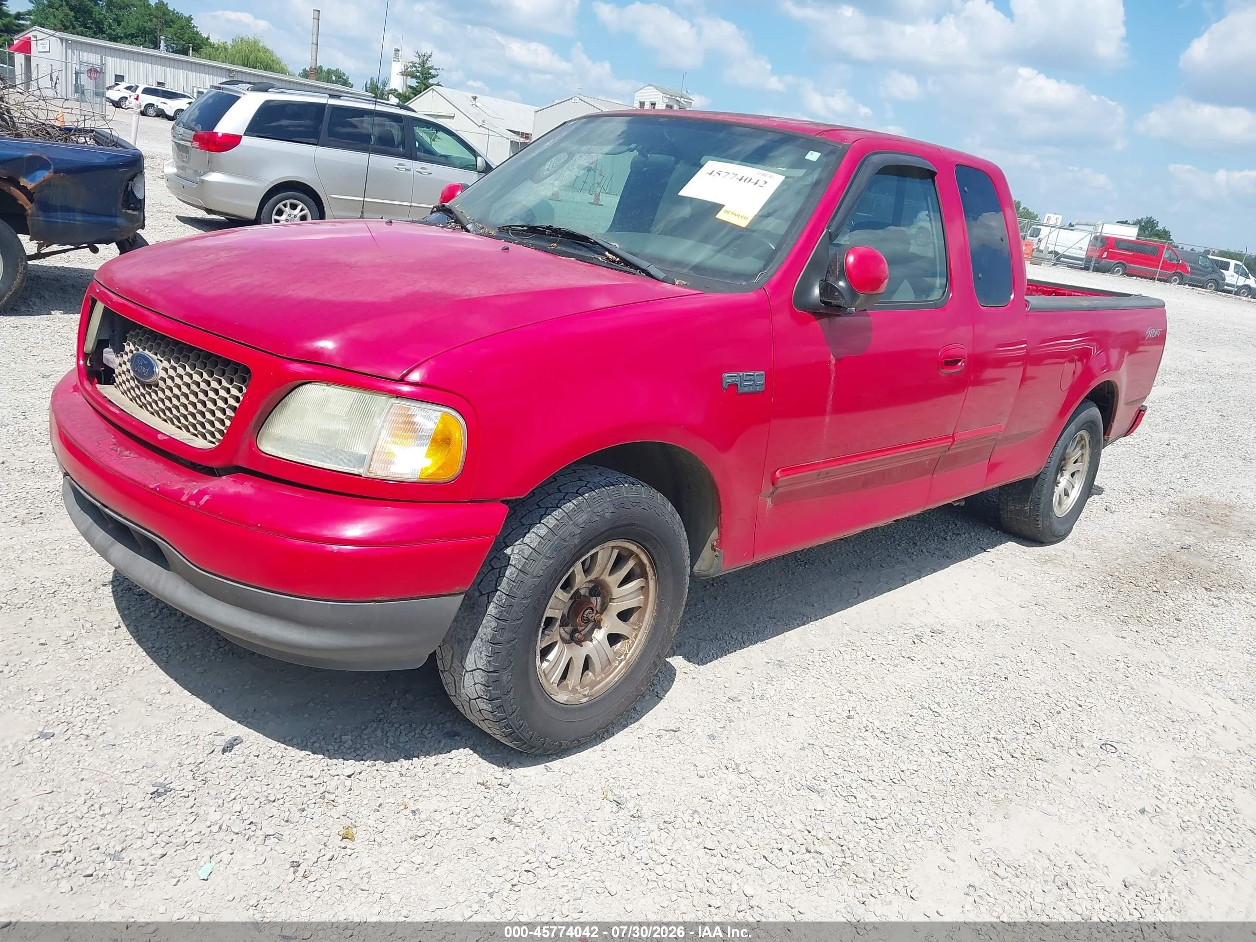 2003 Ford F-150 Xl/xlt Красный vin: 2FTRX17233CA97174