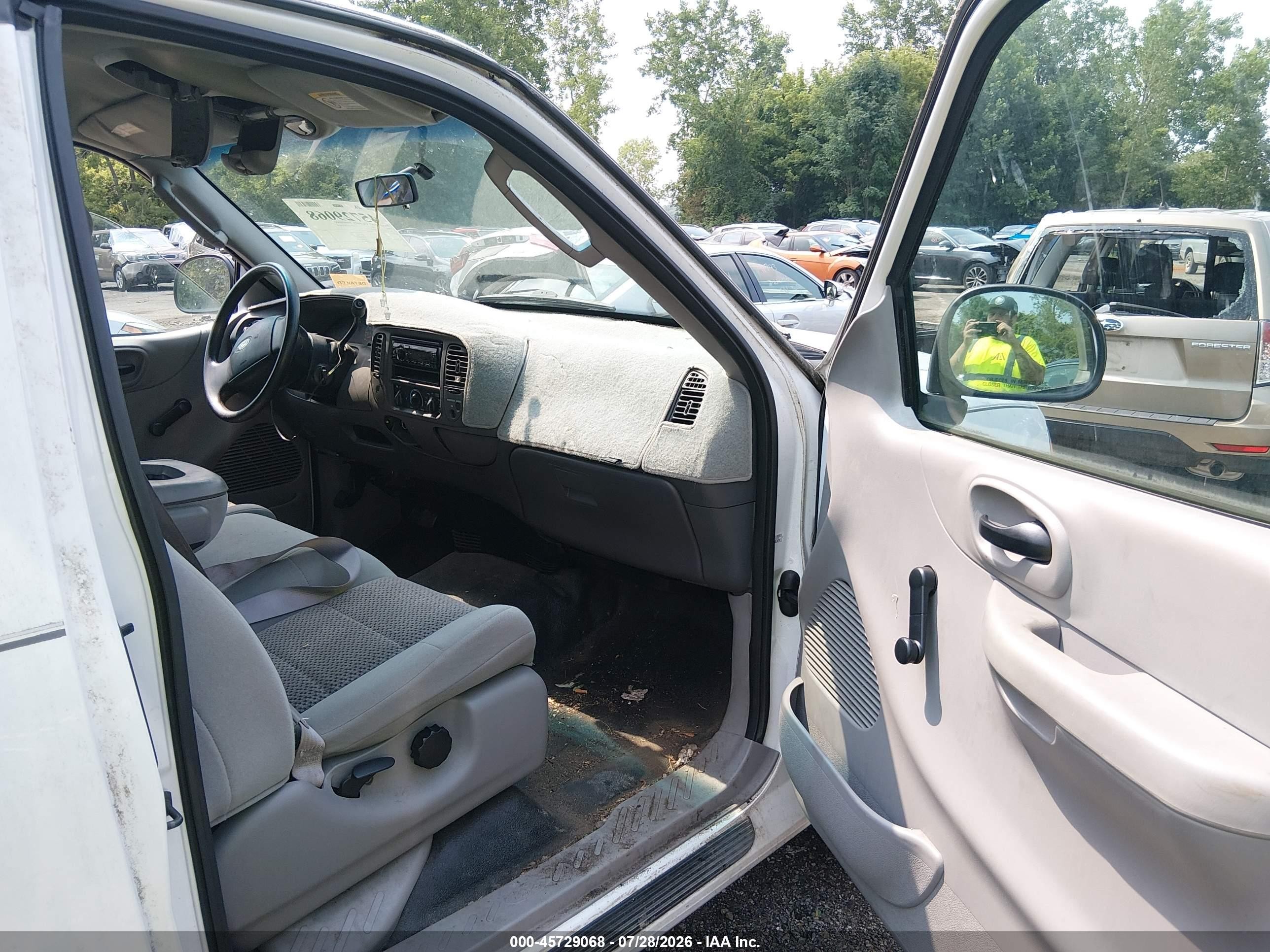 2004 Ford F-150 Heritage Xl/xlt White vin: 2FTRX17234CA18863
