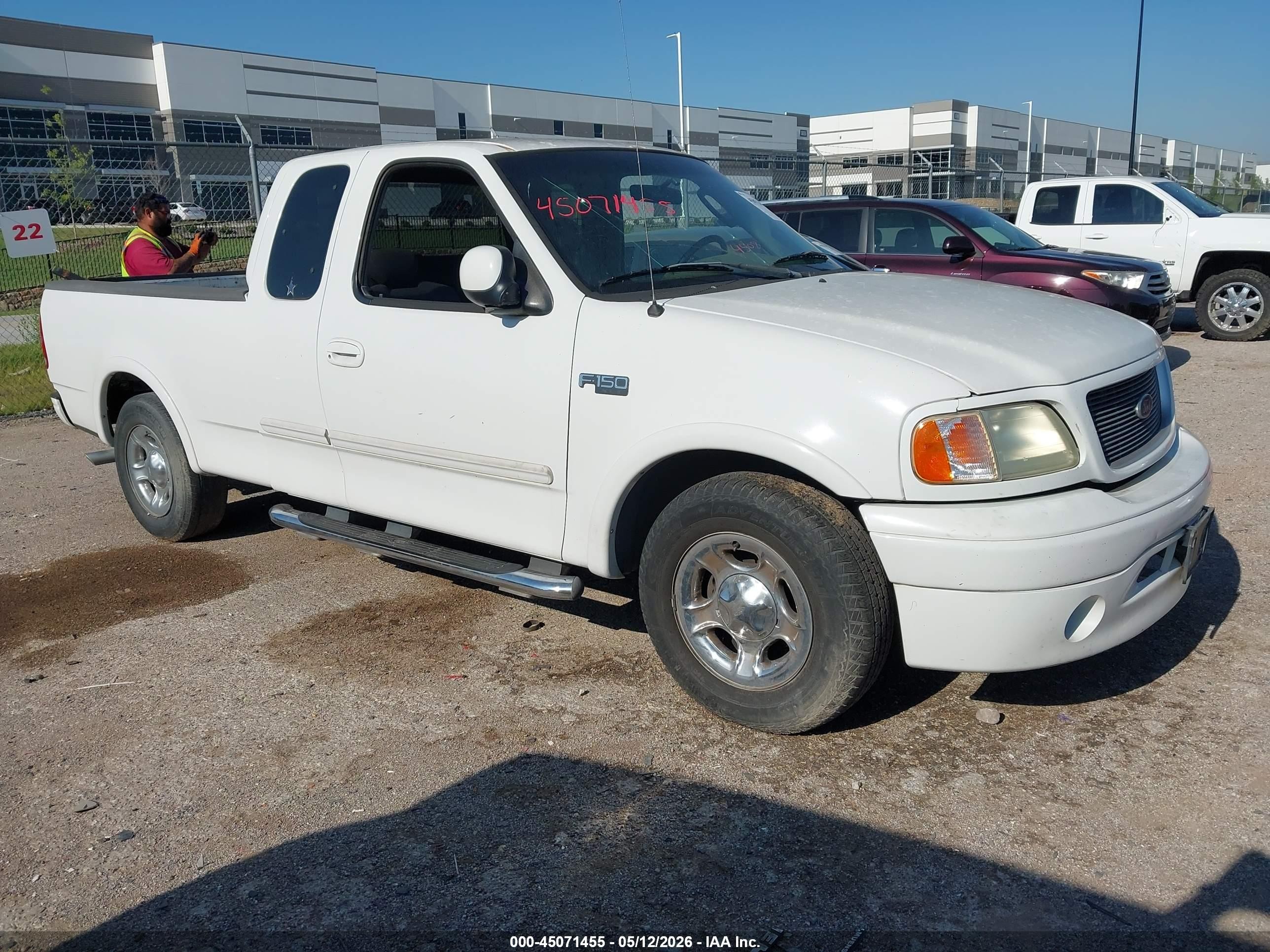2FTRX17243CB08067