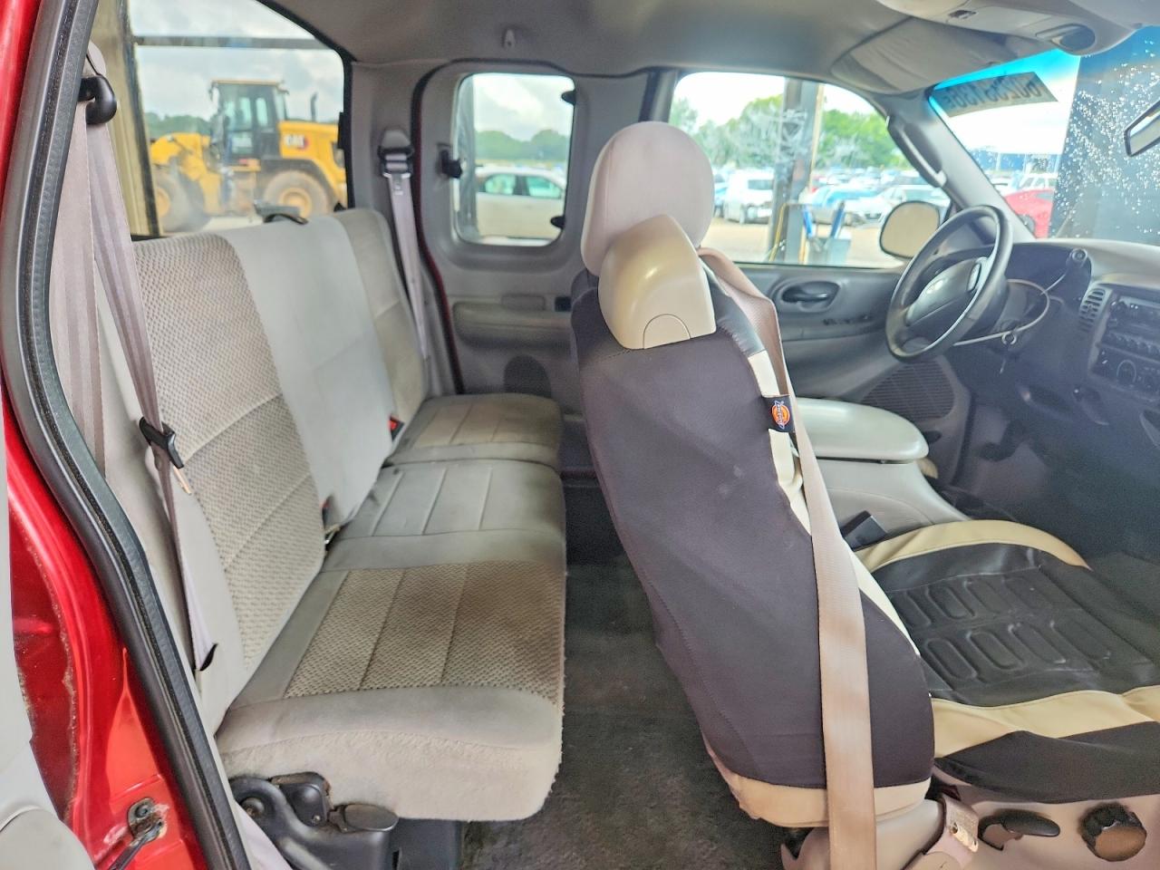 2003 Ford F150 Red vin: 2FTRX172X3CB03231
