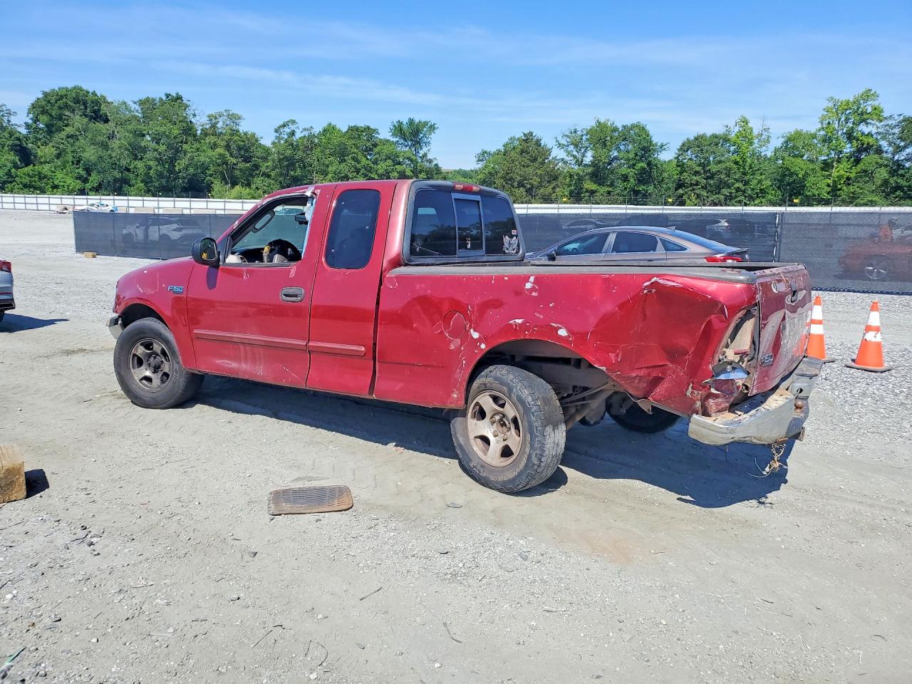 2004 Ford F-150 Heritage Classic Red vin: 2FTRX172X4CA27592