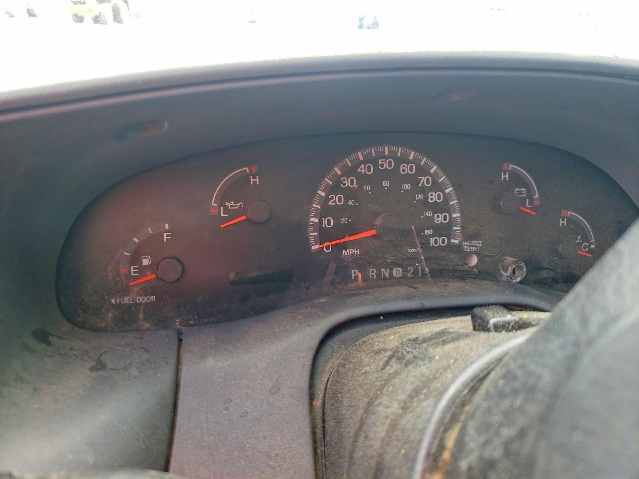2001 Ford F150 White vin: 2FTRX17L11CA29932