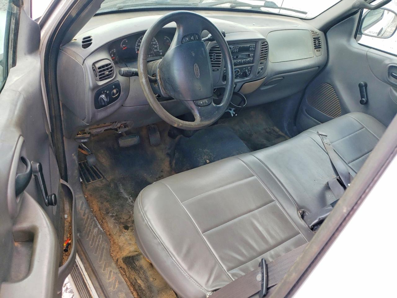 2001 Ford F150 White vin: 2FTRX17L11CA29932