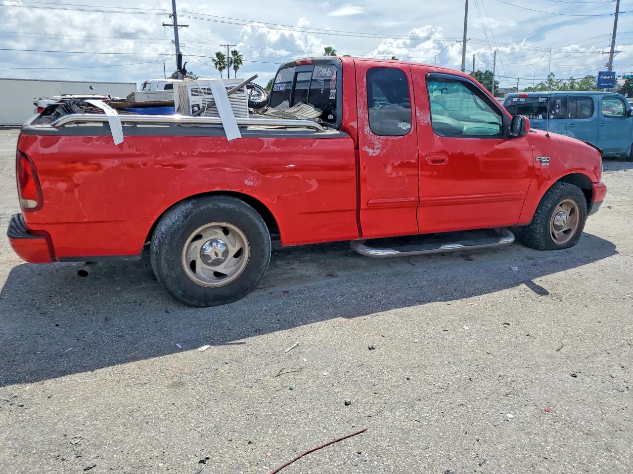 2001 Ford F150 Red vin: 2FTRX17L51CA11160