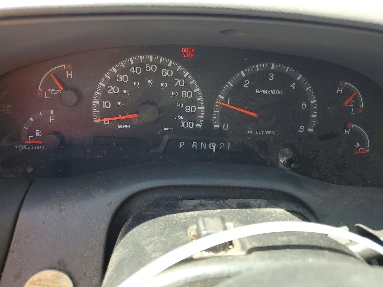 2001 Ford F150 Red vin: 2FTRX17L51CA11160