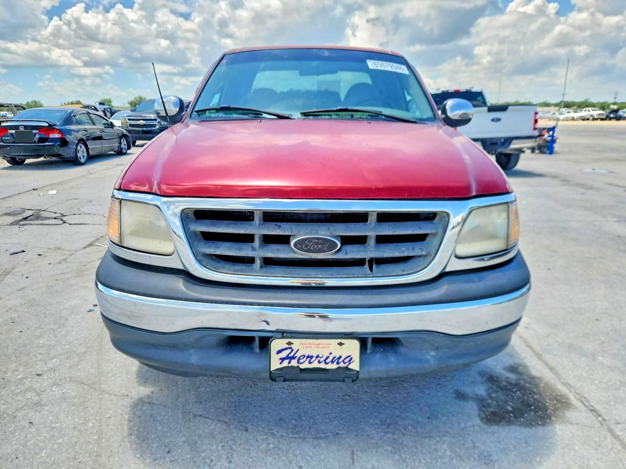 2000 Ford F150 Красный vin: 2FTRX17L6YCA30228
