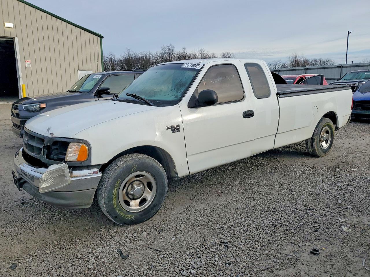 2FTRX17L83CA77043