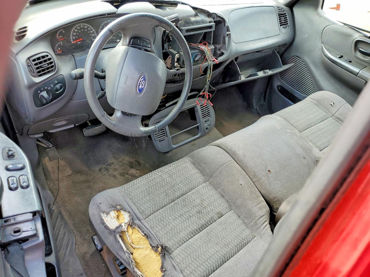 2004 Ford F-150 Heritage Classic Красный vin: 2FTRX17W14CA90941