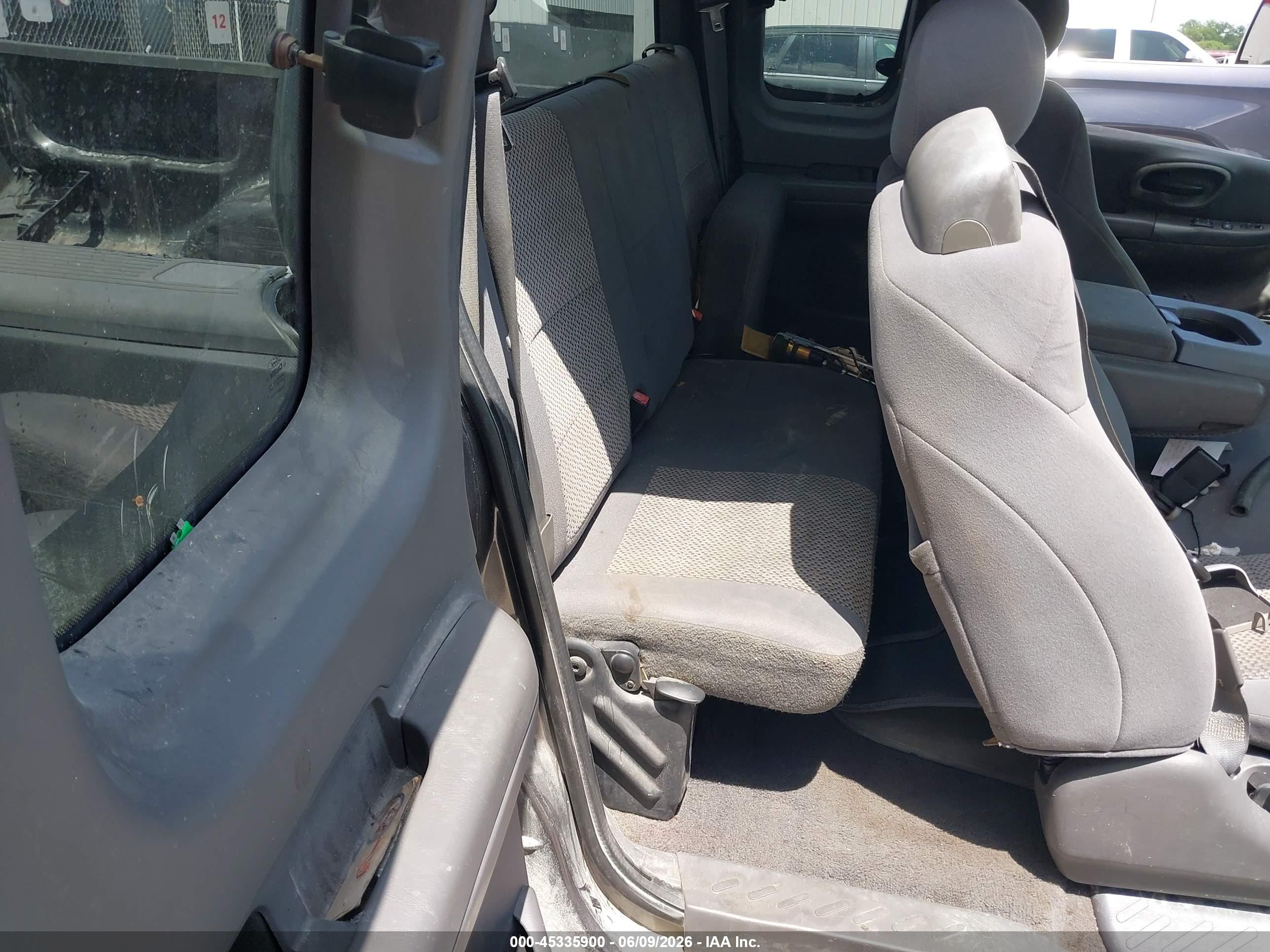 2004 Ford F-150 Heritage Xl/xlt Gray vin: 2FTRX17W24CA19926