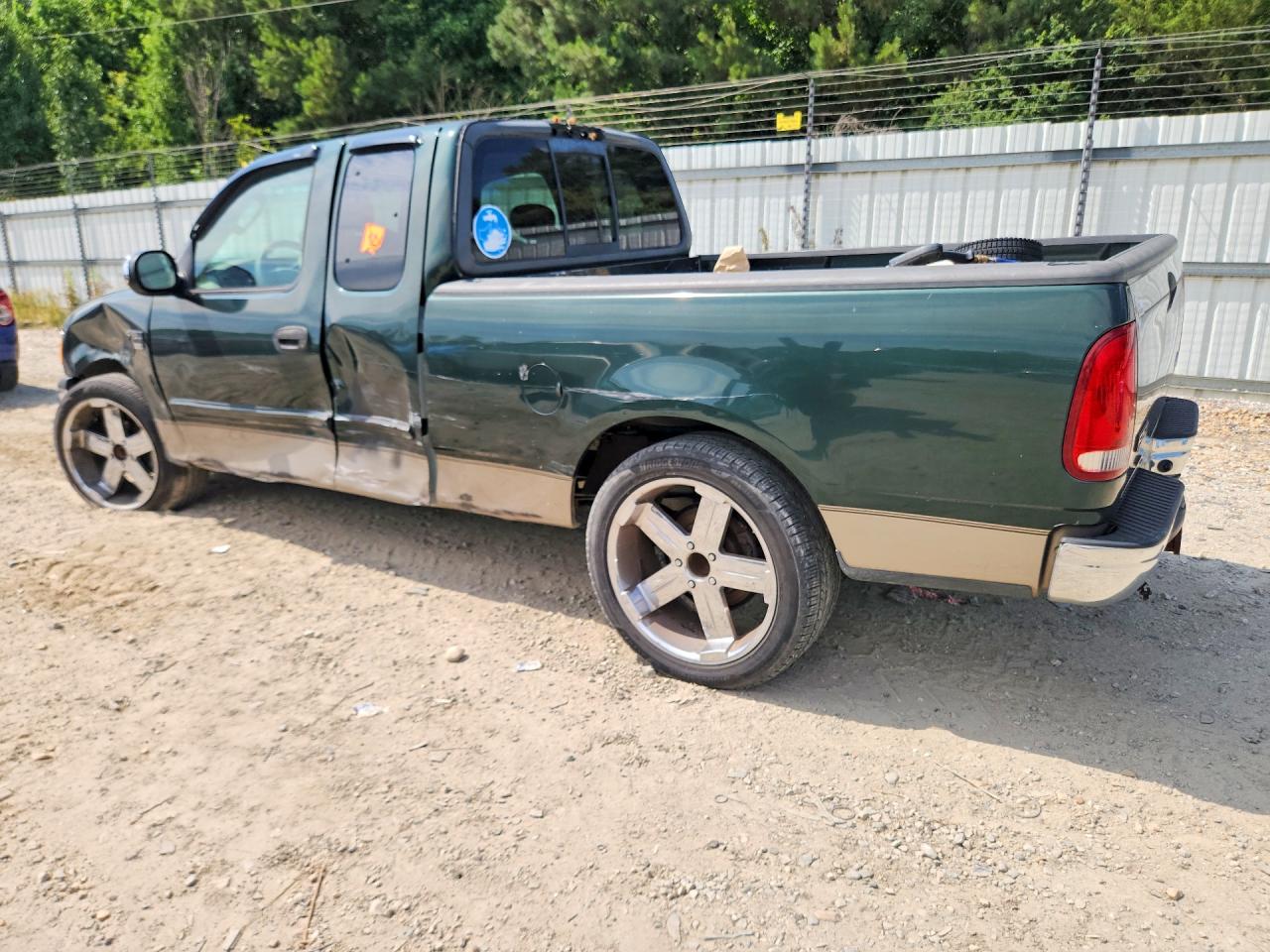 2004 Ford F-150 Heritage Classic Green vin: 2FTRX17W34CA46925