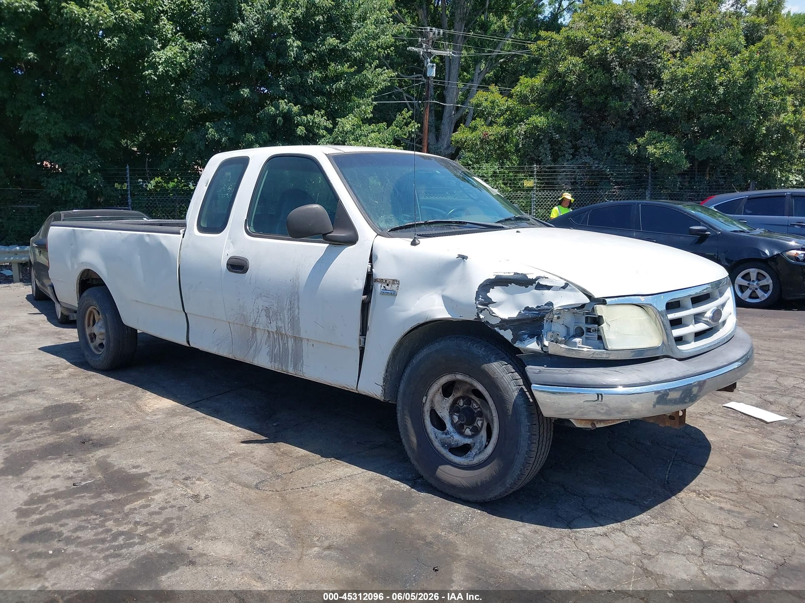2004 Ford F-150 Heritage Xl/xlt White vin: 2FTRX17W44CA70439