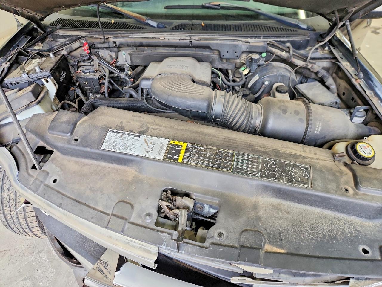 2002 Ford F150 Серый vin: 2FTRX17W72CA31888