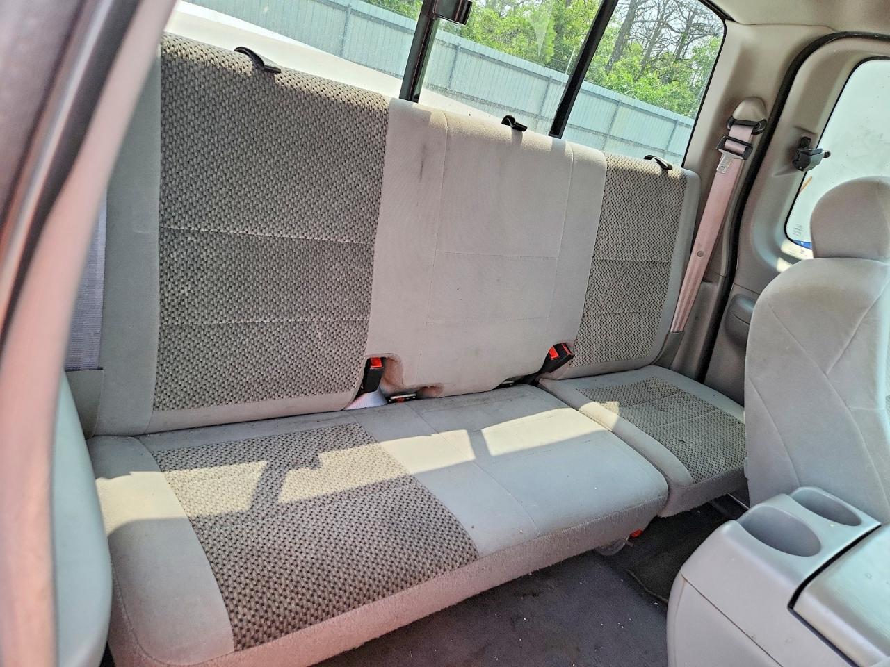 2003 Ford F150 White vin: 2FTRX17W83CB11167